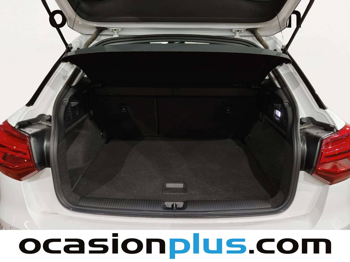 Foto asientos delanteros Audi Q2 Audi Q2 sport 30 TDI (116 CV)