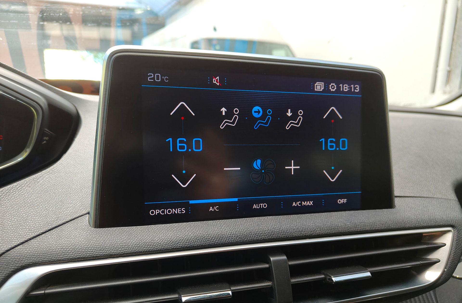 Peugeot 3008 PureTech 130 Active - foto 29