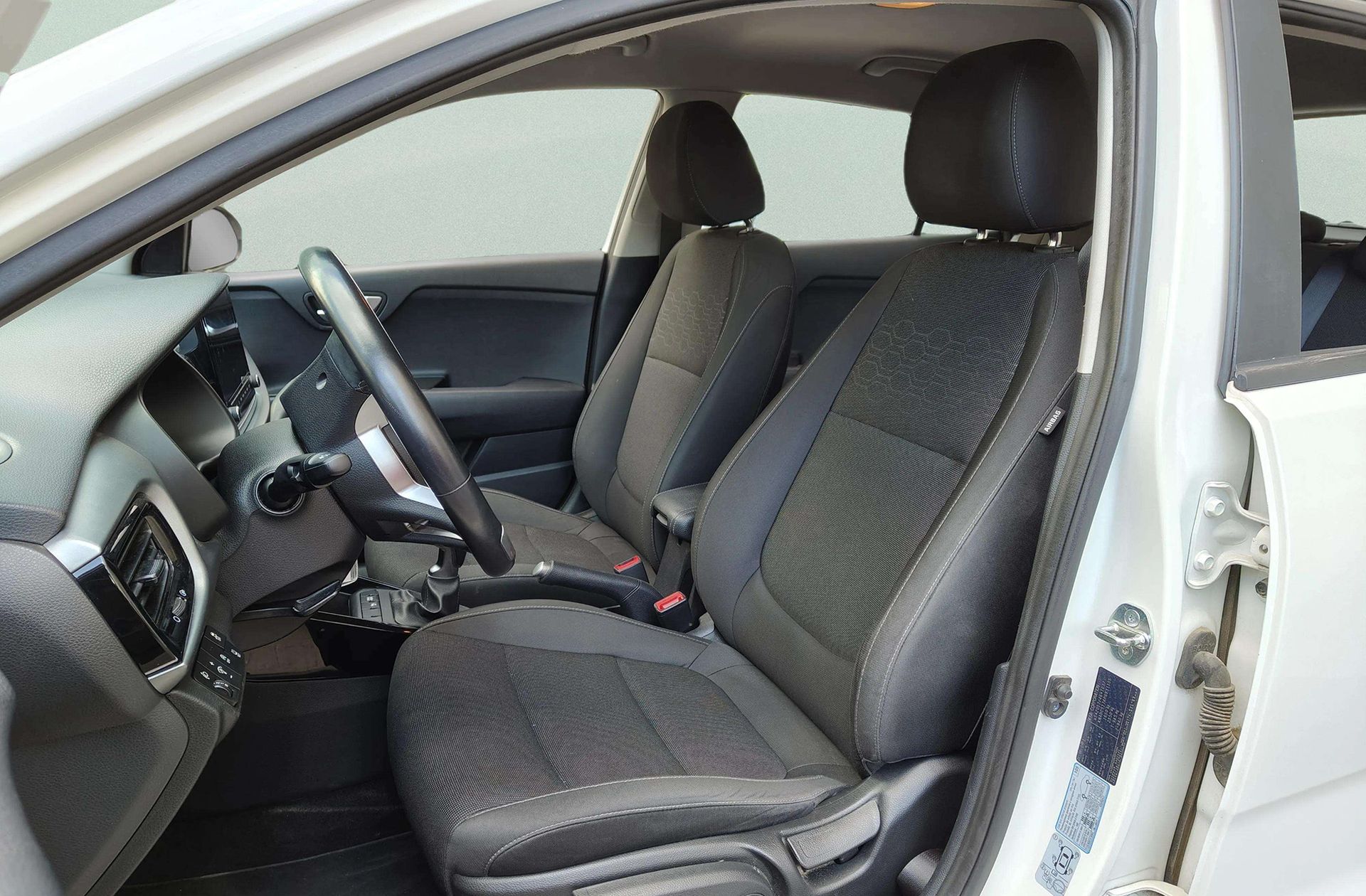 Kia Rio 1.0 T-GDi MHEV iMT Drive - foto 11