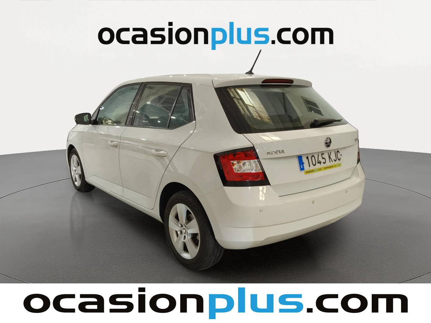 Foto trasera Skoda Fabia Skoda Fabia 1.0 TSI Like (95 CV) izquierda