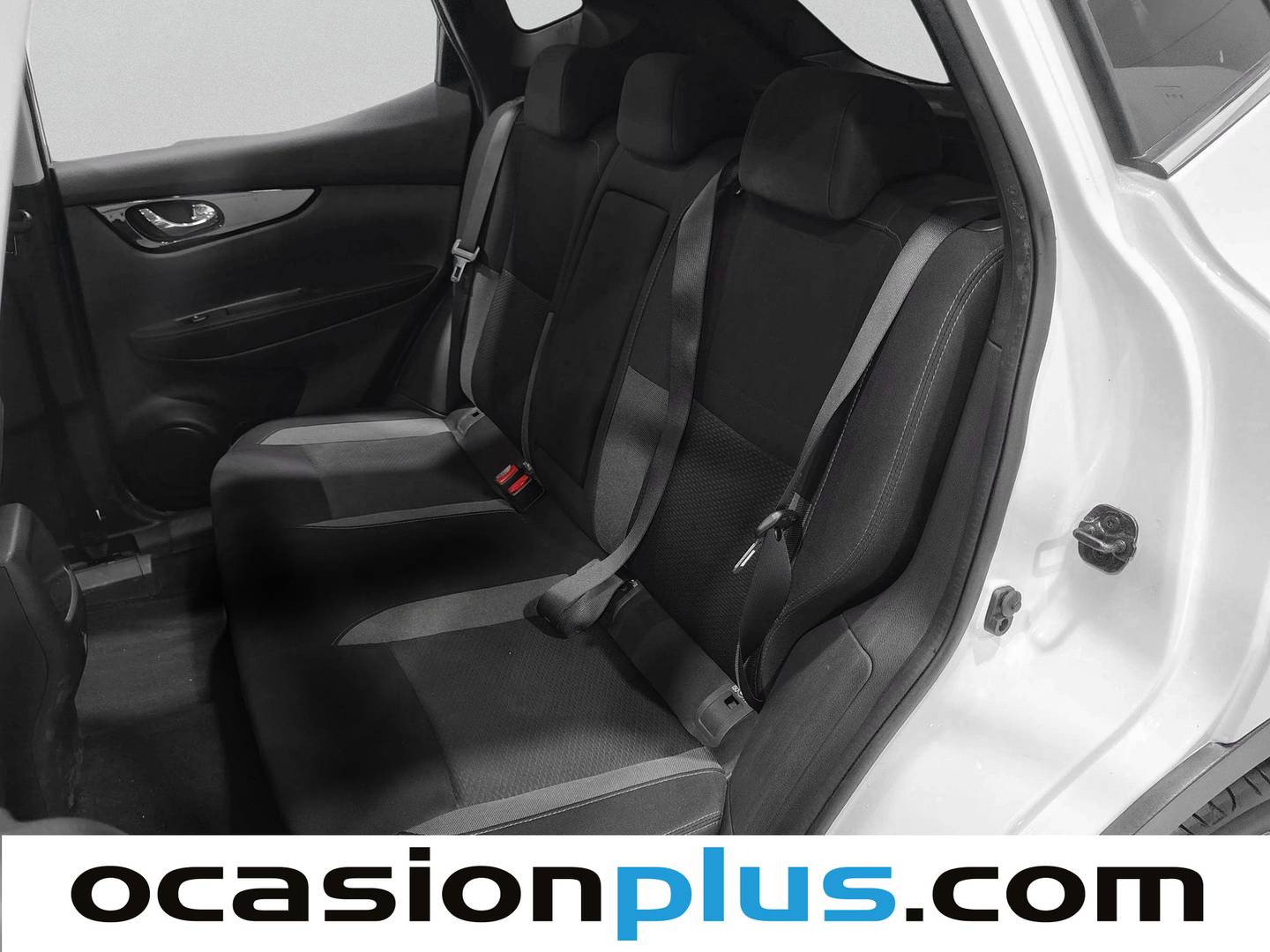 Foto asientos traseros Nissan QASHQAI Nissan Qashqai DIG-T 160 N-Connecta 4x2 DCT (160 CV)
