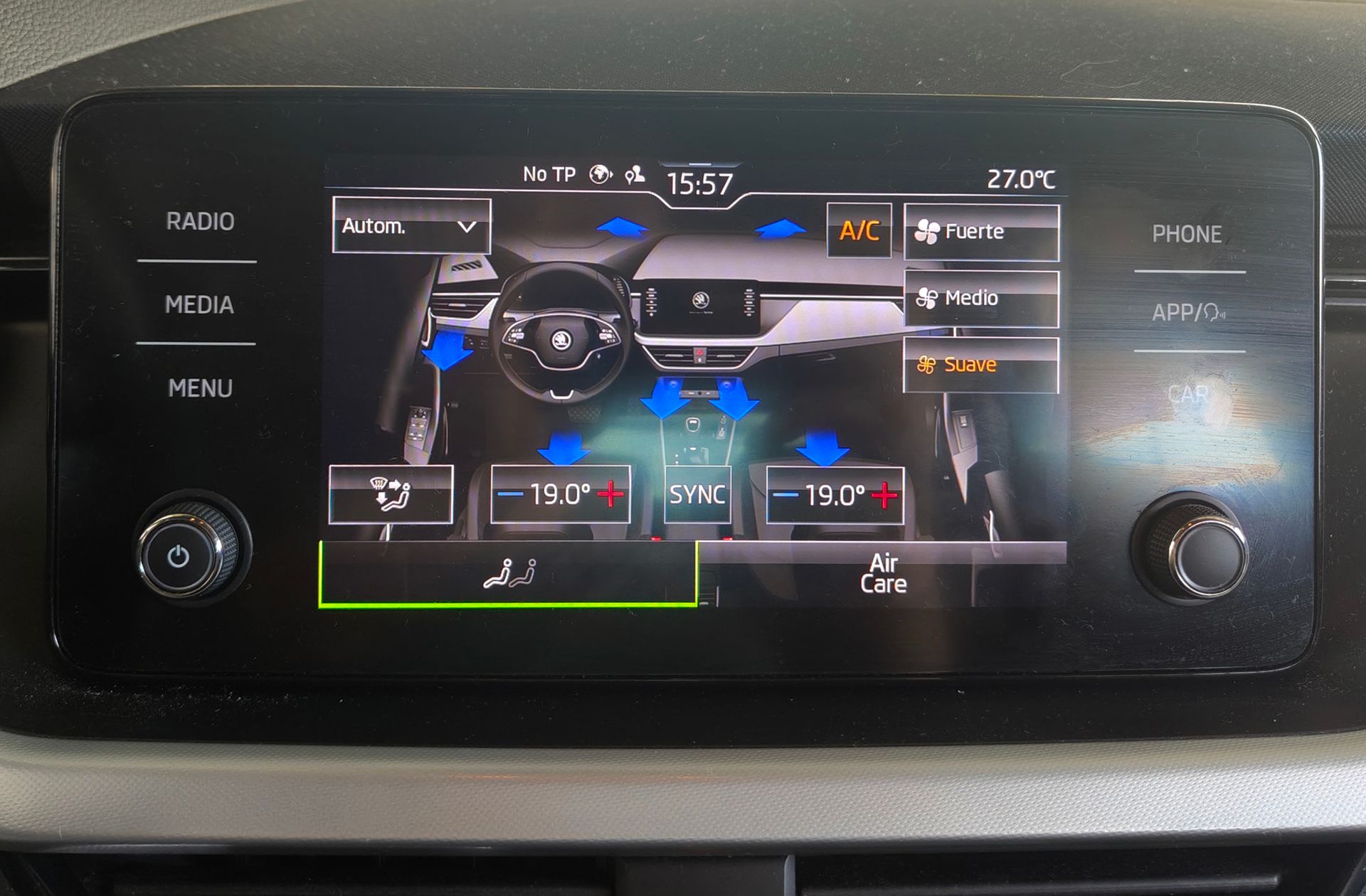 Škoda Kamiq 1.0 TSI Ambition DSG - foto 27