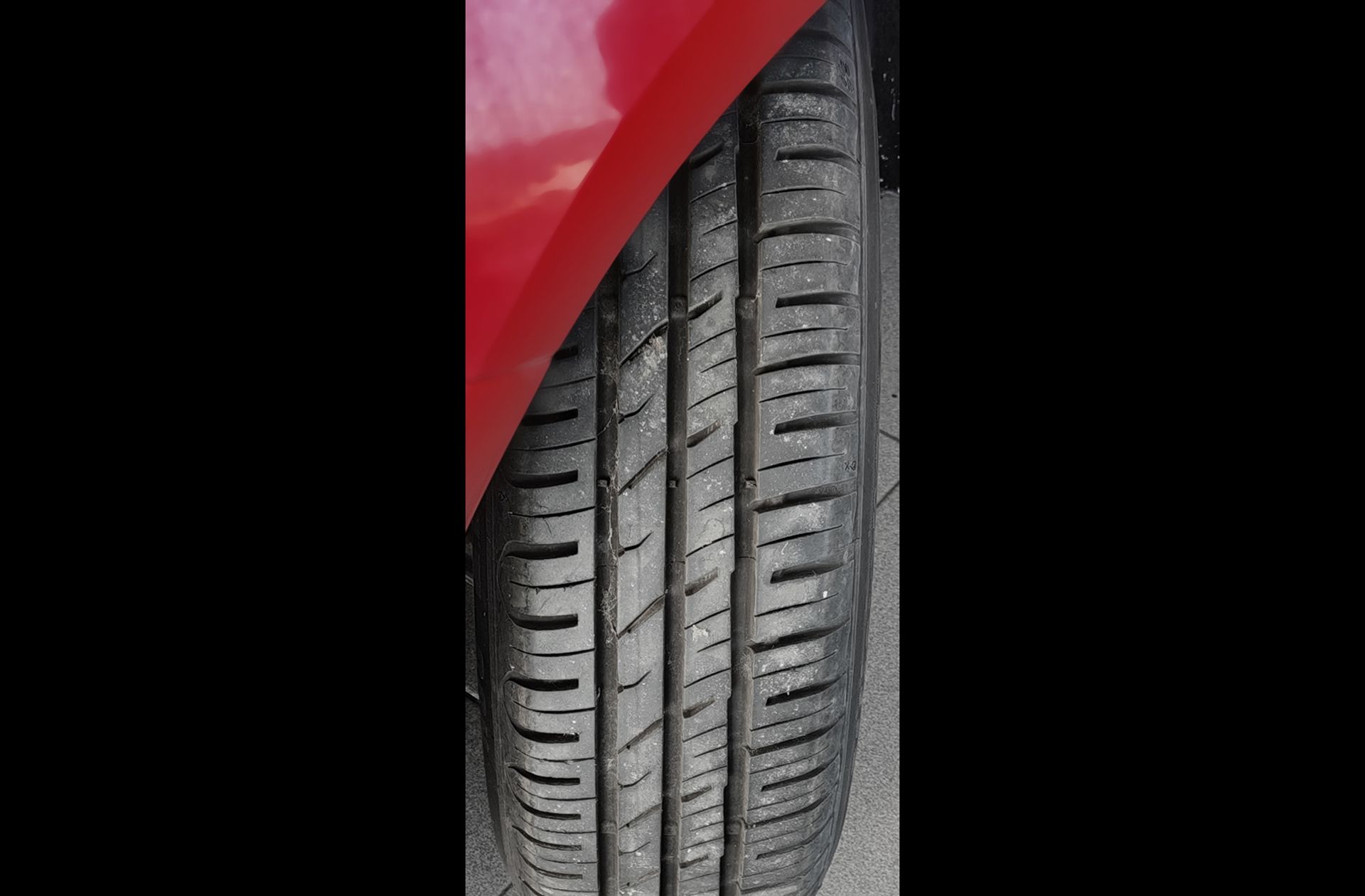 Opel Corsa 1.4 Expression - foto 27