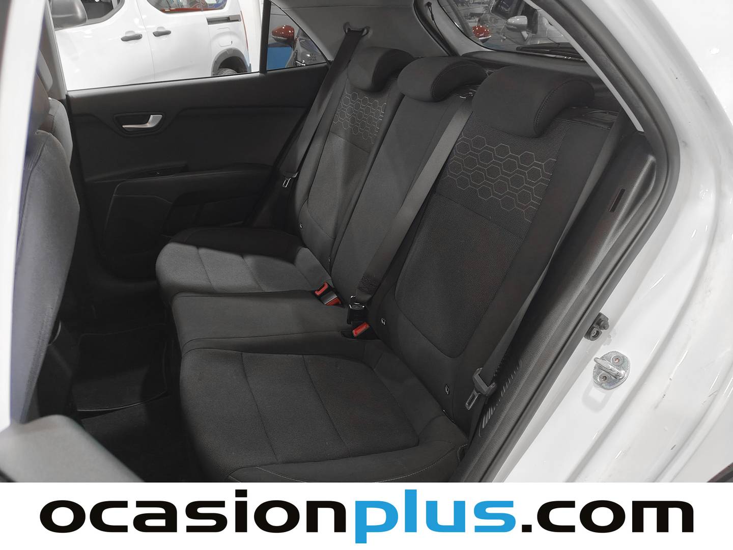 Foto asientos traseros KIA Rio KIA Rio 1.2 CVVT Drive (84 CV)