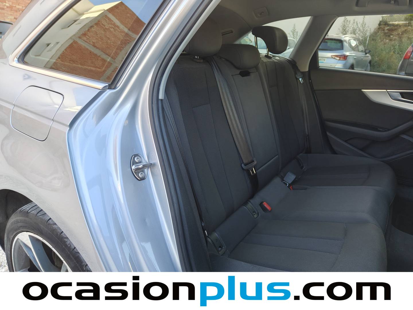 Foto Audi A4 Audi A4 Avant S line edition 2.0 TDI (150 CV)