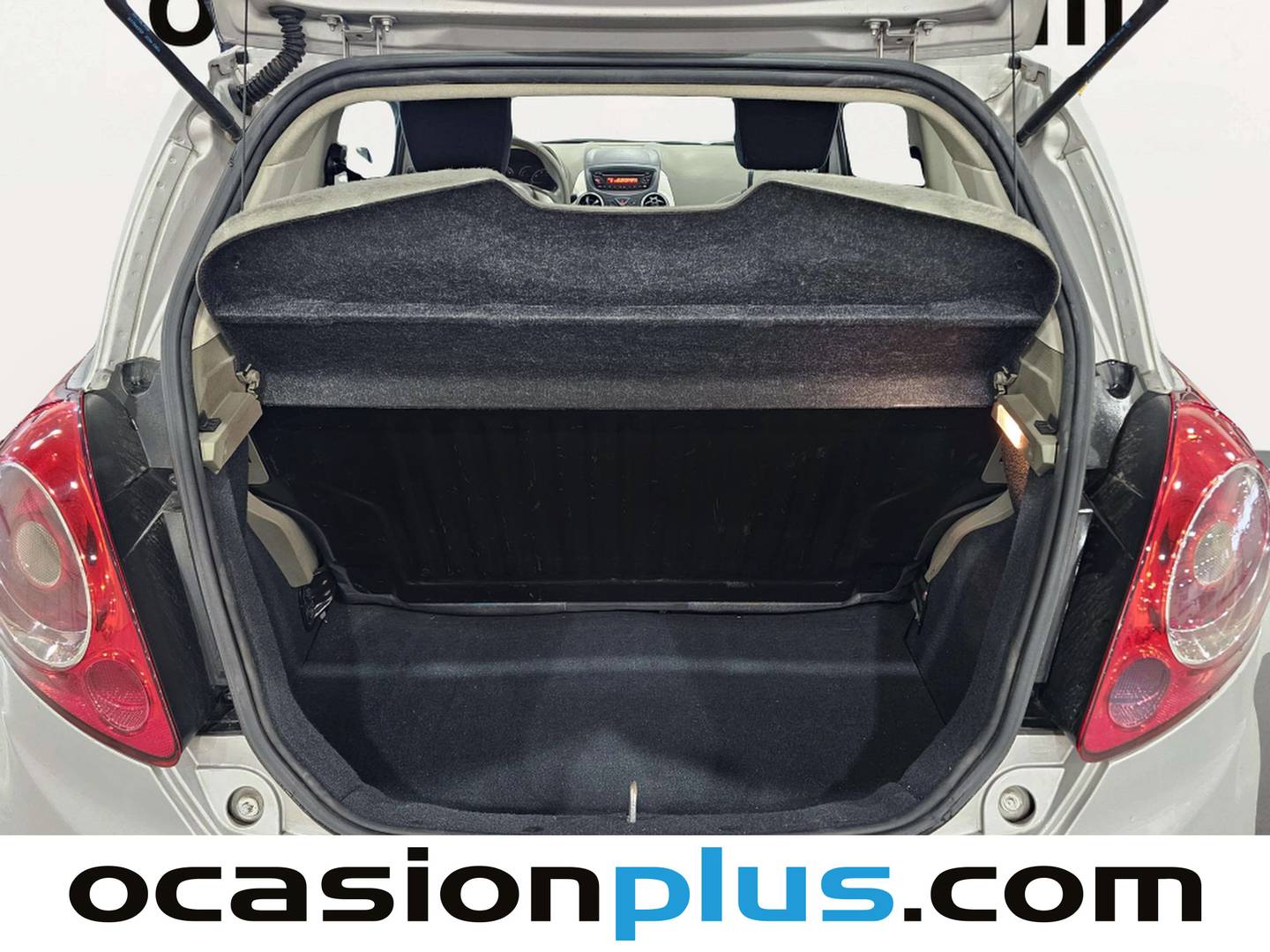 Fotos maletero Ford Ka Ford Ka 1.3 TDCi Titanium (75 CV)