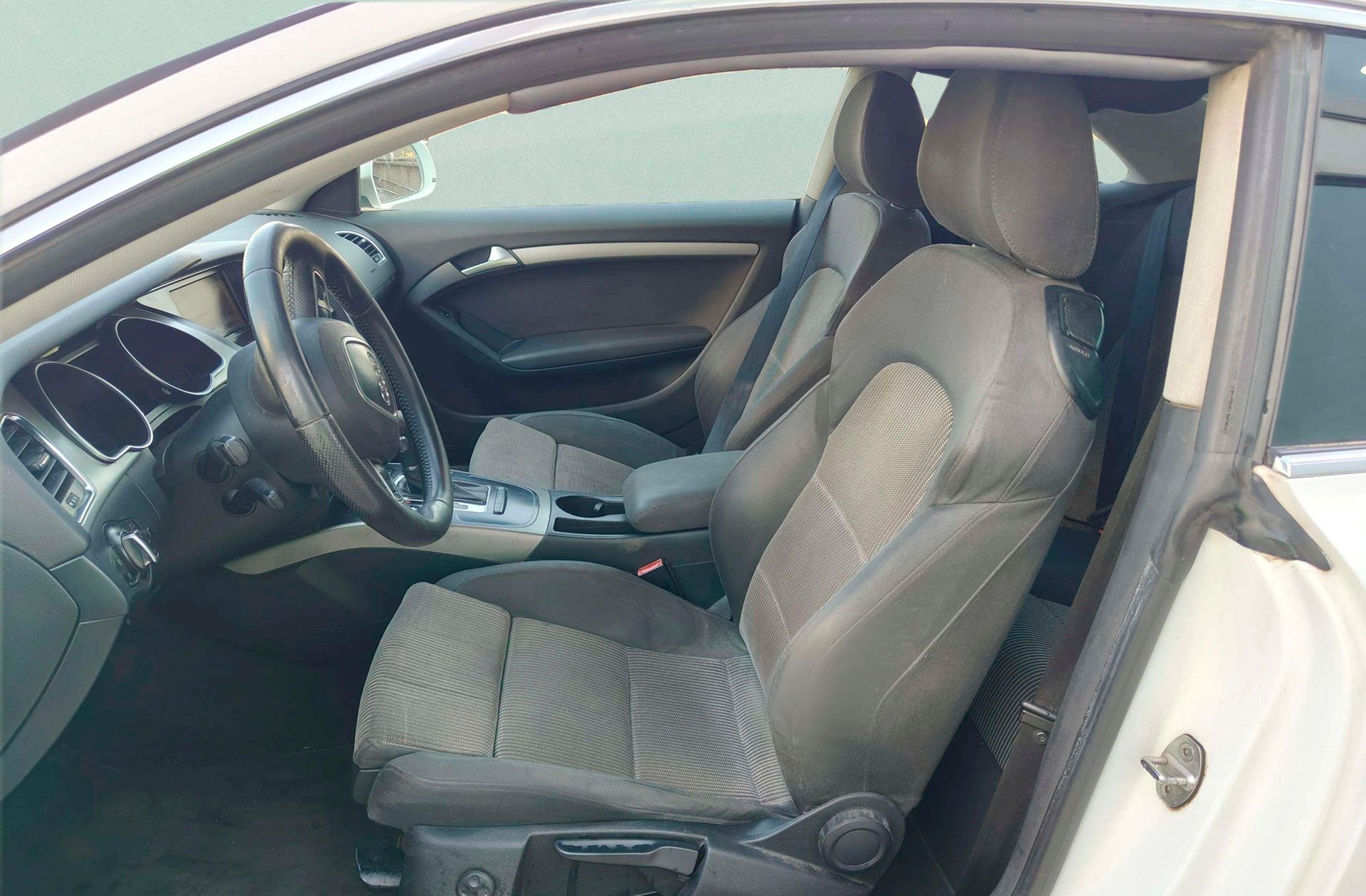 Audi A5 Coupe 2.7 TDI Multitronic - foto 8