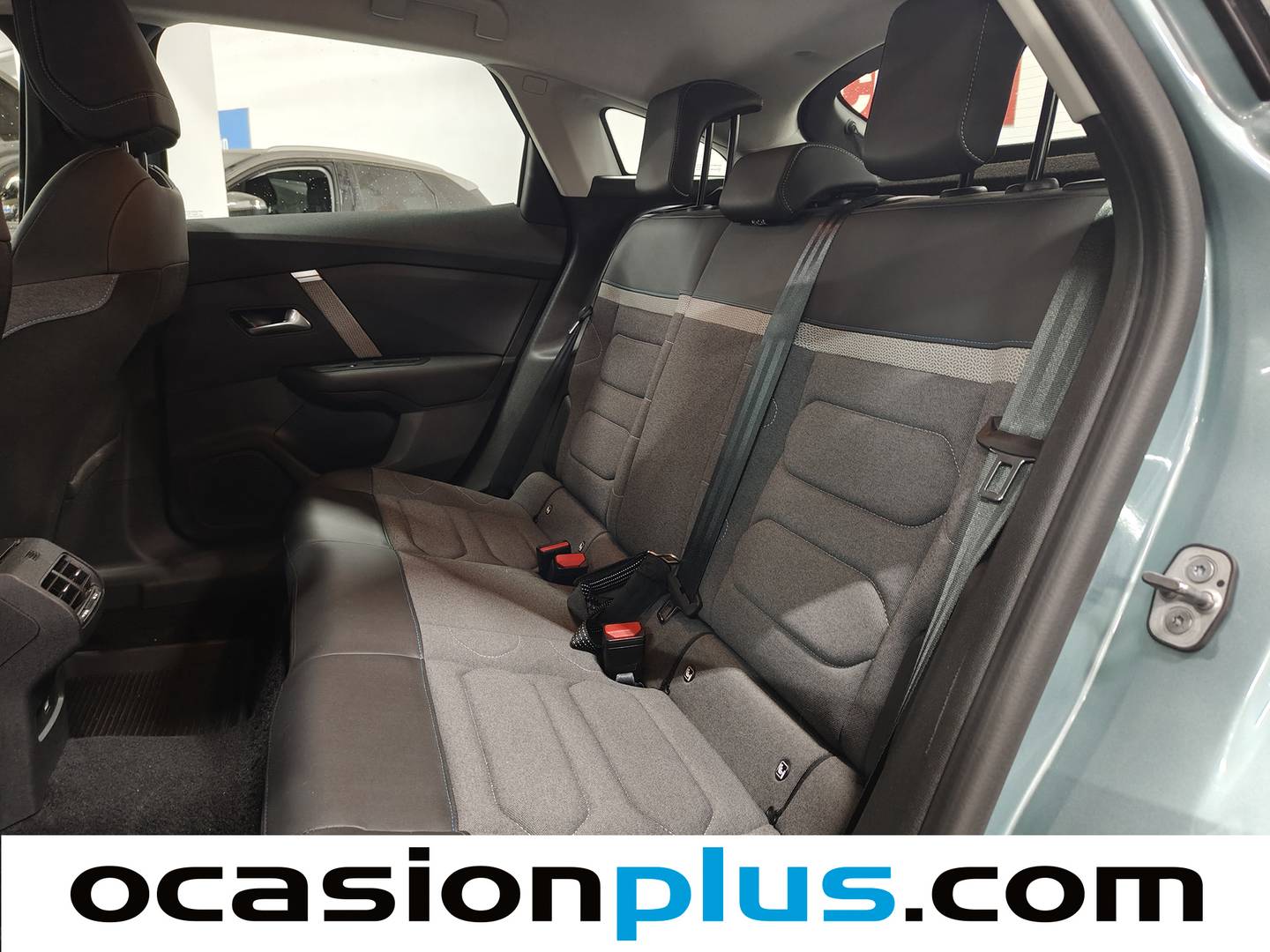 Foto asientos traseros Citroën C4 Citroën C4 PureTech 130 S&S 6v Feel Pack (130 CV)