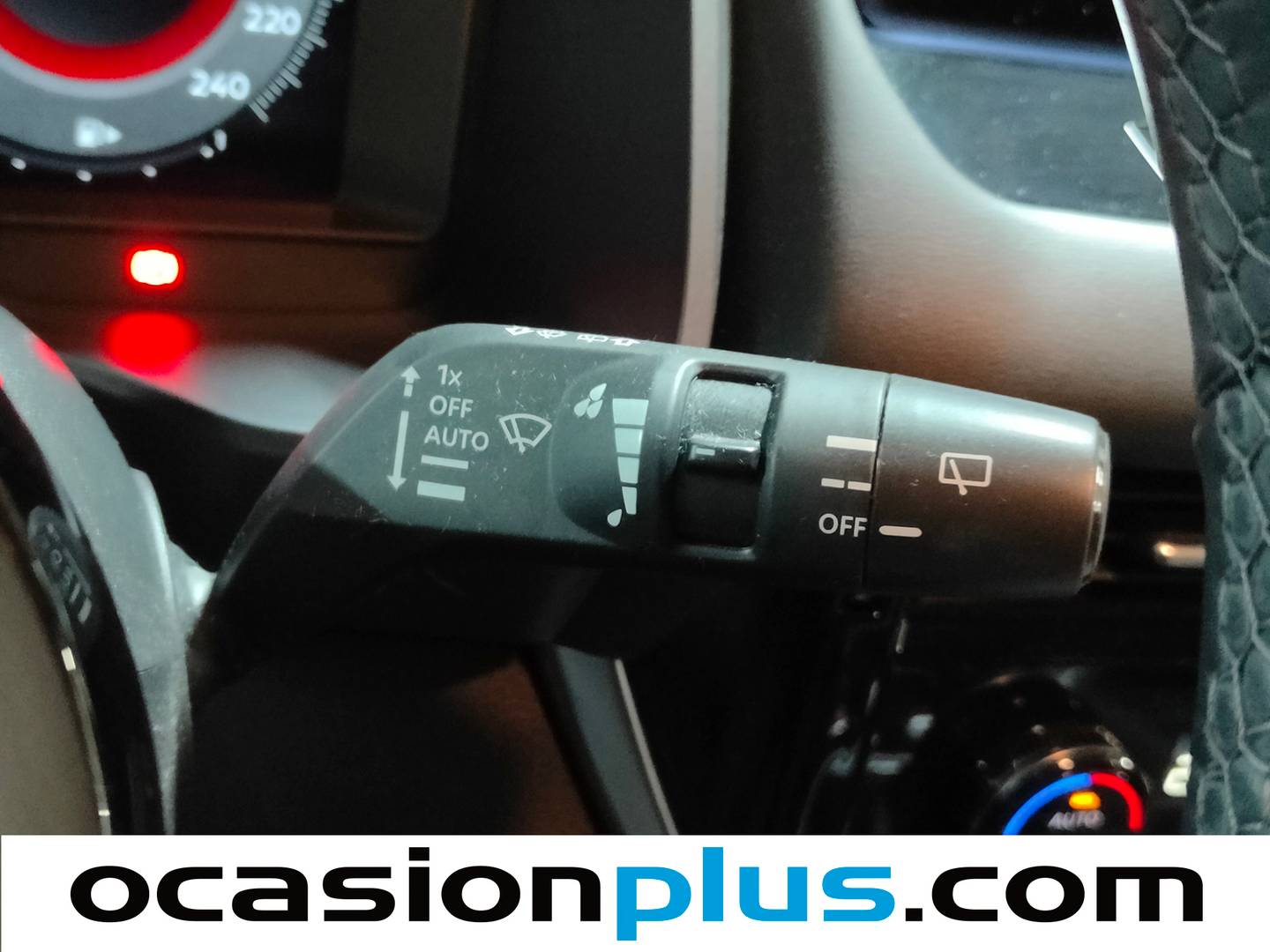 Foto Nissan QASHQAI Nissan Qashqai DIG-T 140 mHEV N-Connecta 4x2 (140 CV)