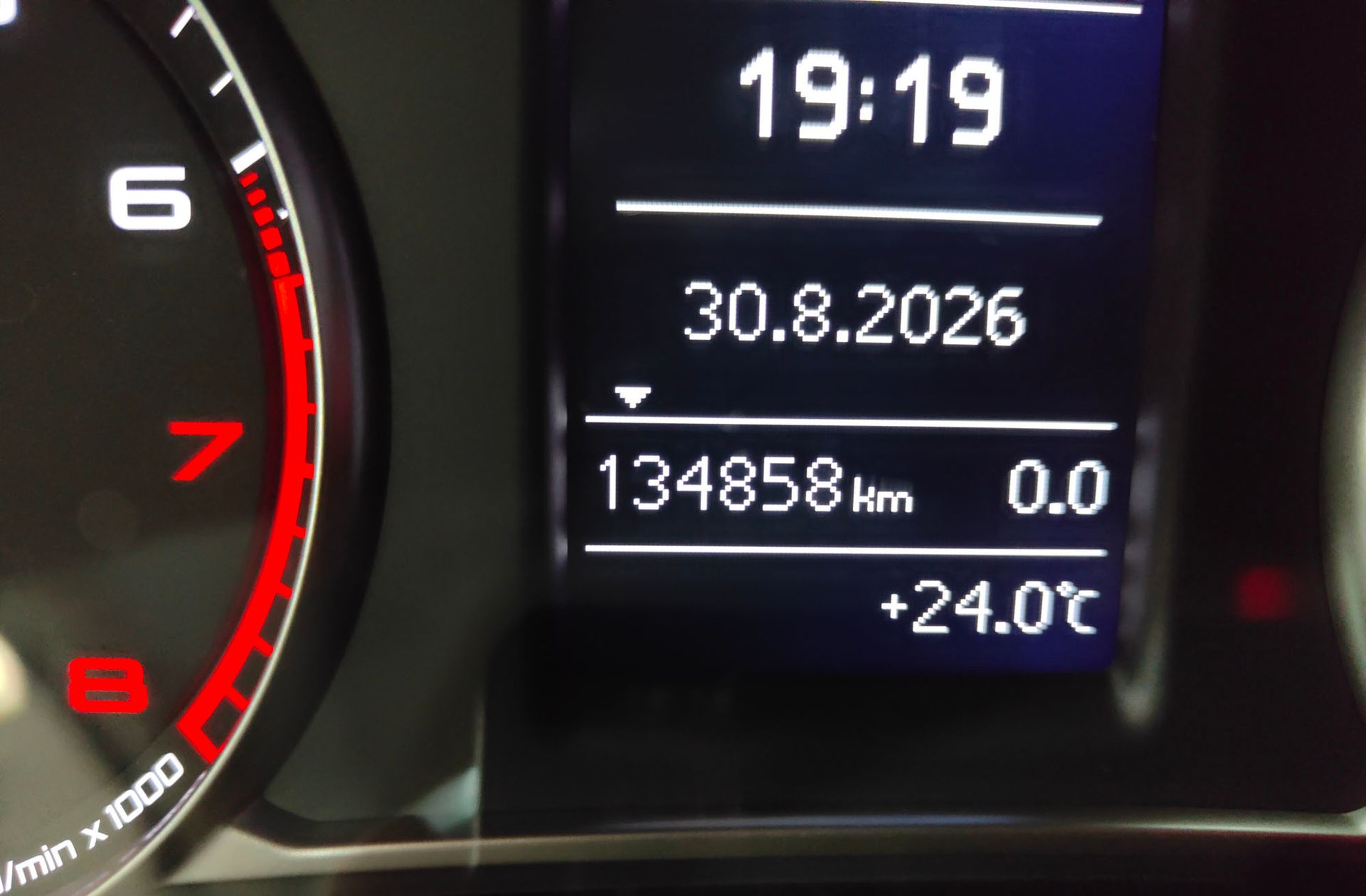 Audi A1 Sportback Adrenalin 1.0 TFSI - foto 8