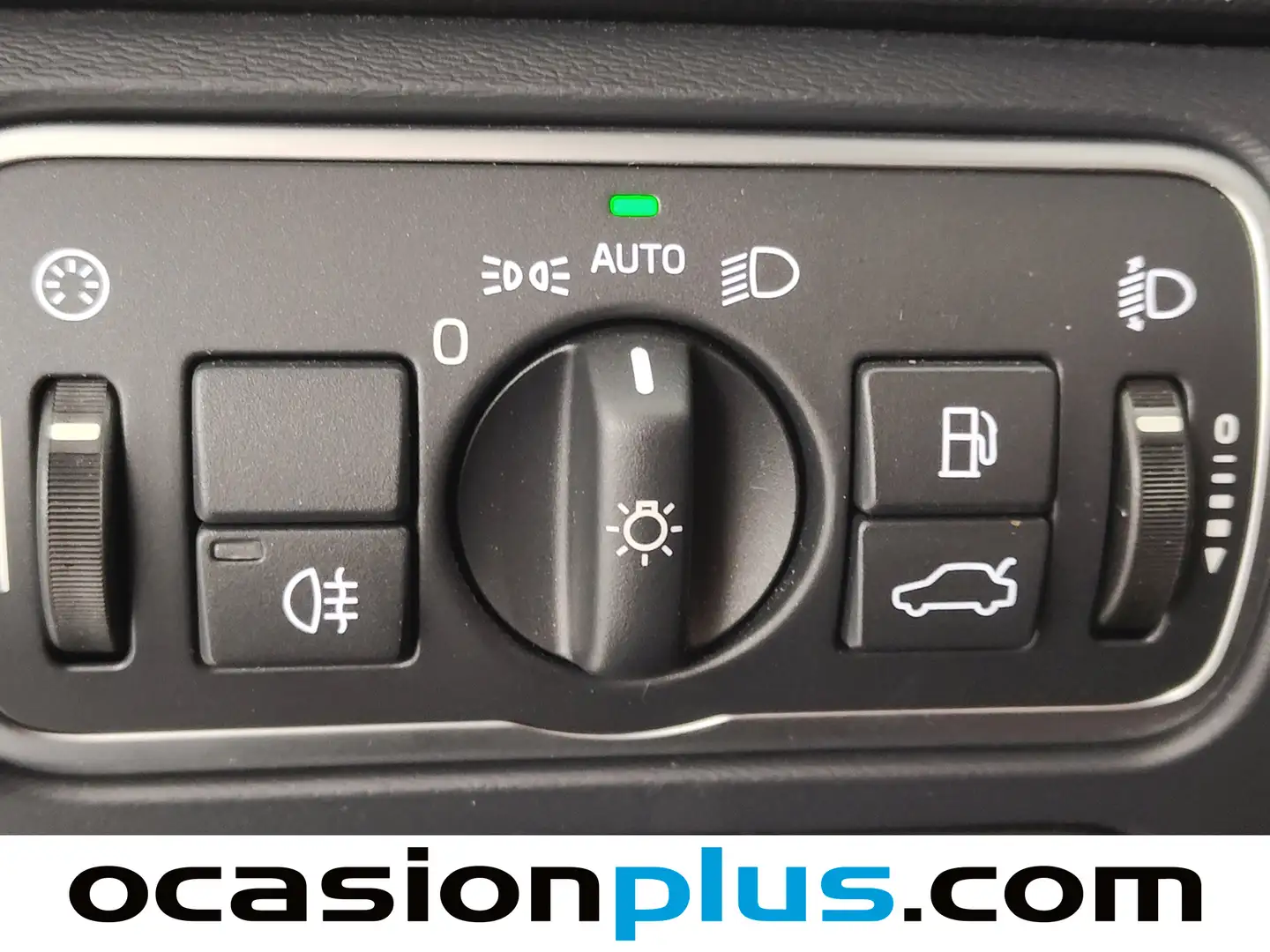 Foto Volvo XC60 Volvo XC60 D3 Kinetic Auto (150 CV)