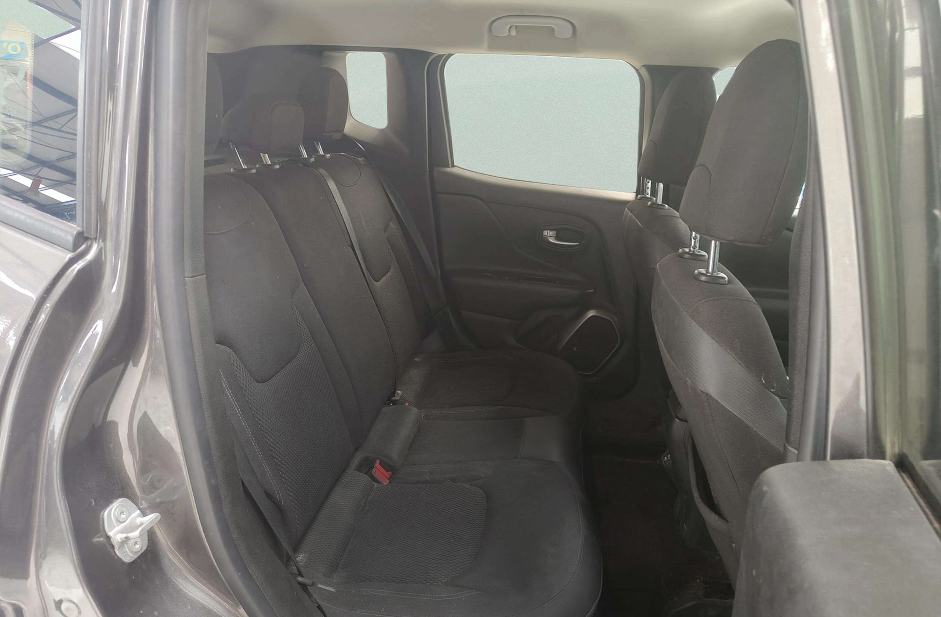 Jeep Renegade 1.6 MultiJet Limited 4x2 - foto 12