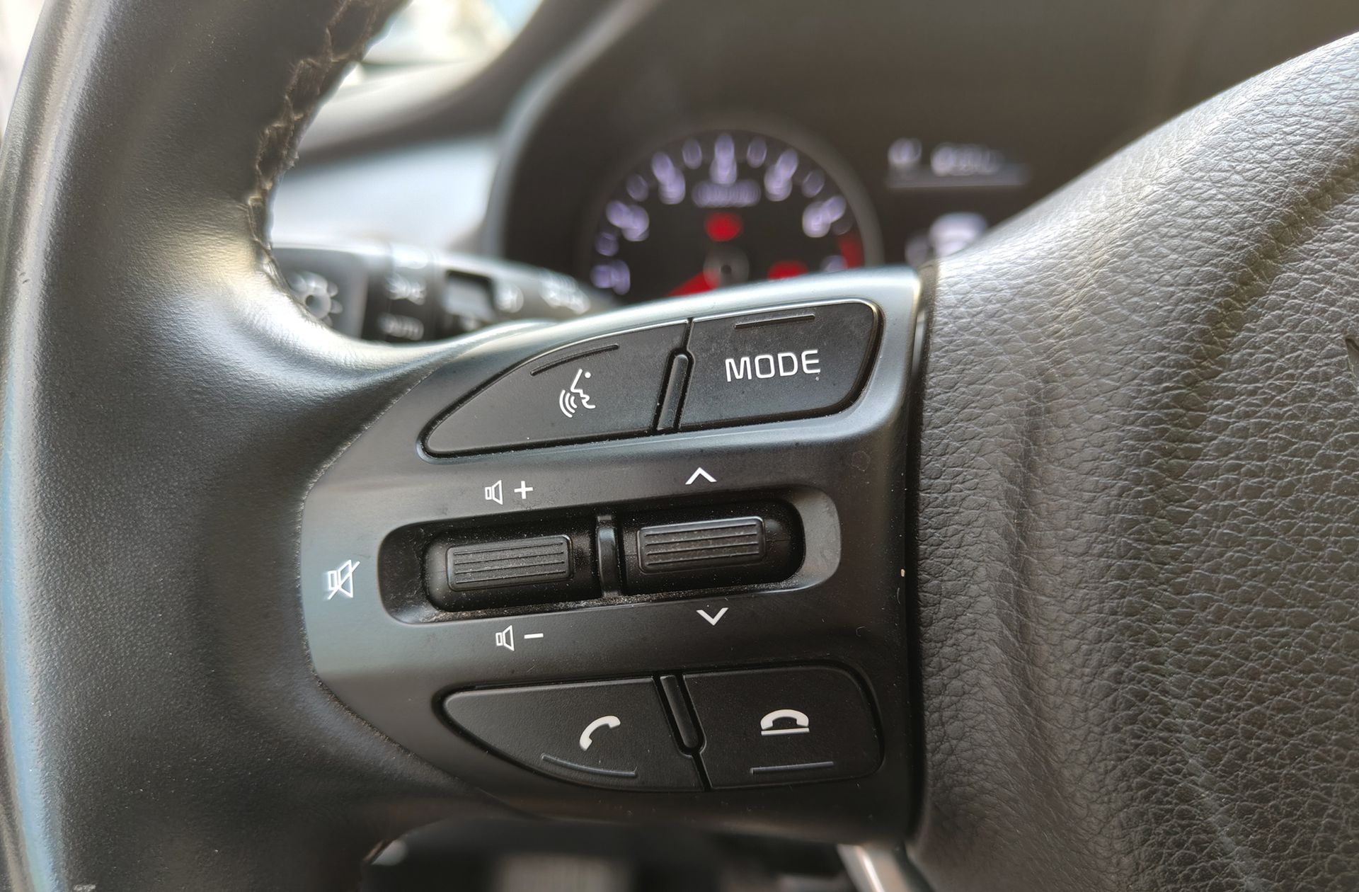 Kia Rio 1.0 T-GDi MHEV iMT Drive - foto 27