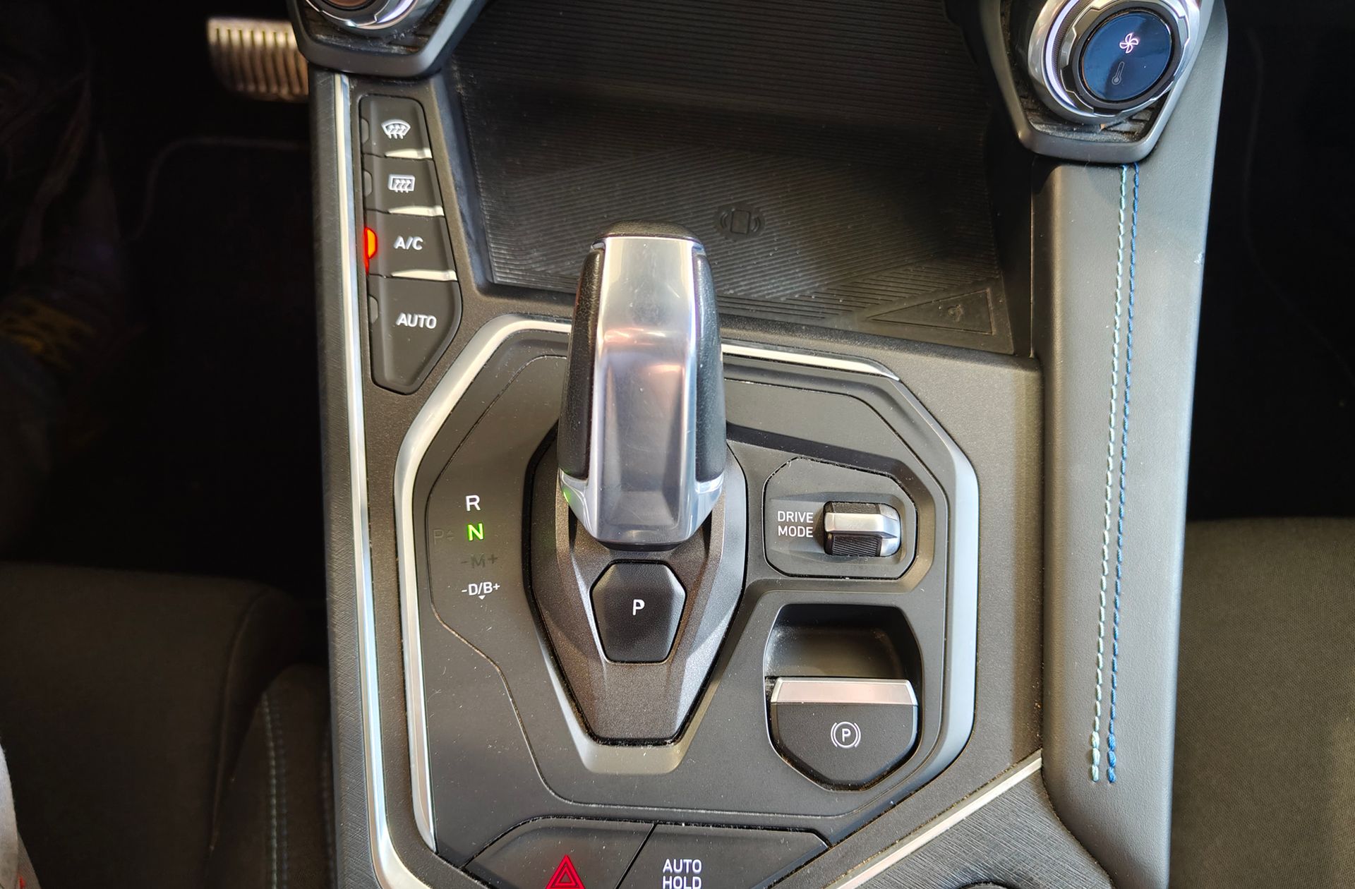 Lynk & Co 01 1.5 PHEV - foto 5
