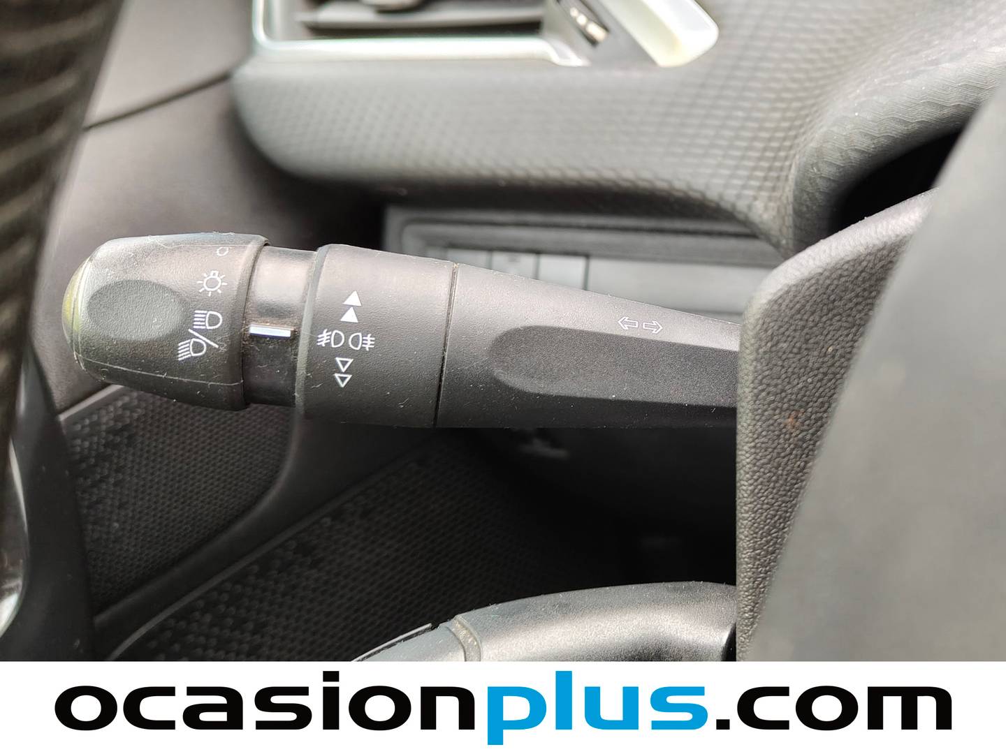 Equipamiento del Peugeot 208 Peugeot 208 1.2L PureTech Style (82 CV)