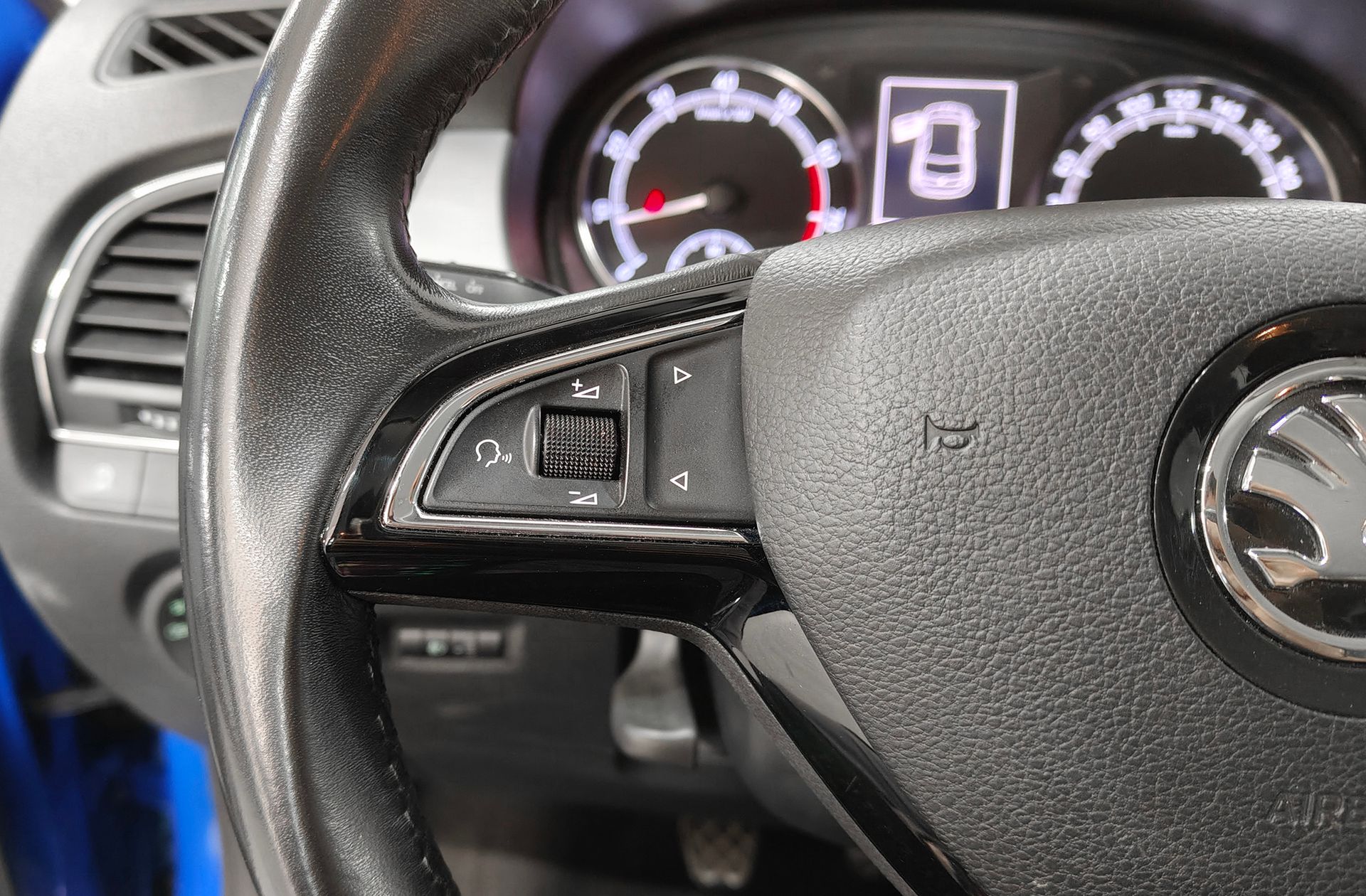 Škoda Fabia 1.0 MPI Like - foto 27