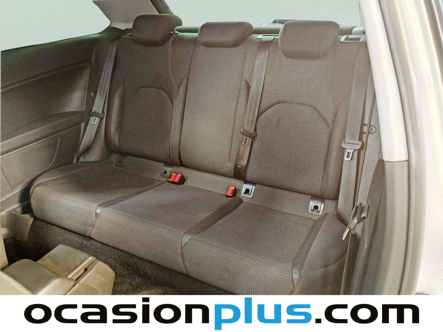 Foto asientos traseros Seat León Seat León SC 2.0 TDI S&S FR (184 CV)