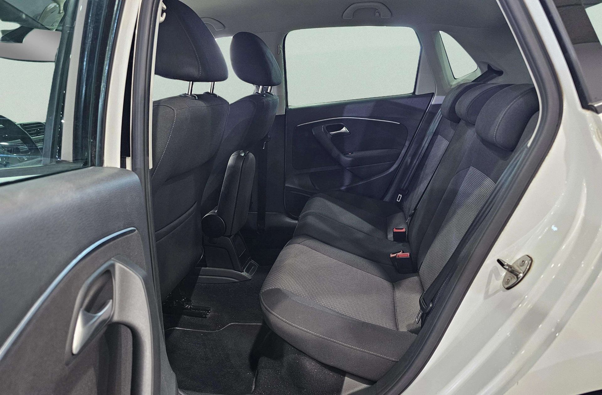 Volkswagen Polo Sport 1.4 TDI - foto 9