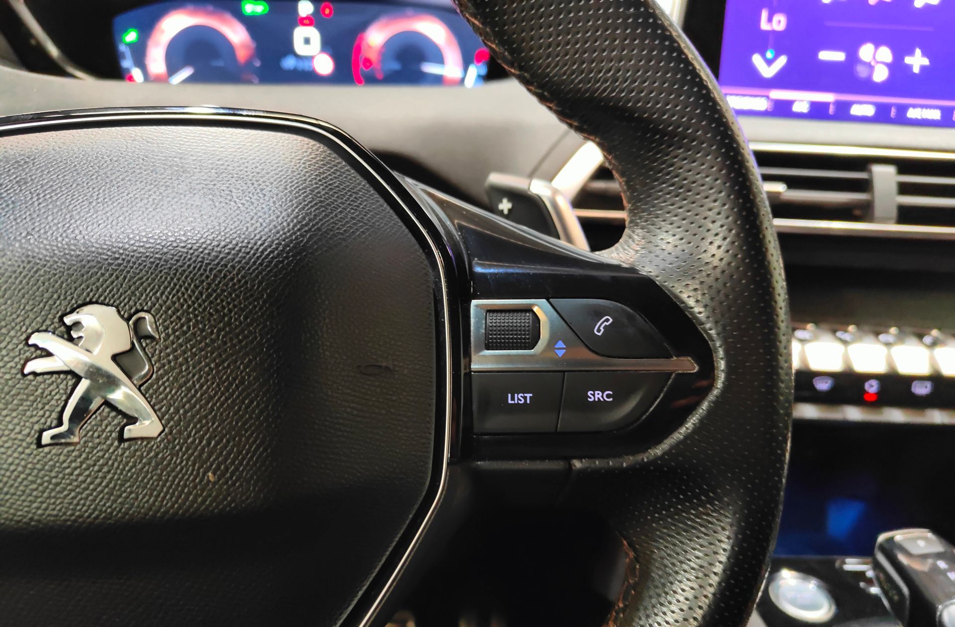 Peugeot 3008 THP 165 GT Line - foto 35