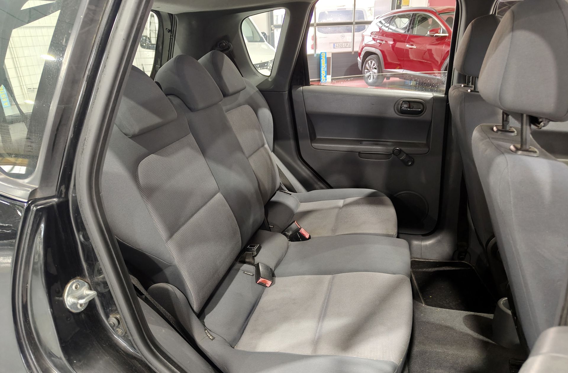 Mitsubishi Colt 1.1 12v Invite - foto 14