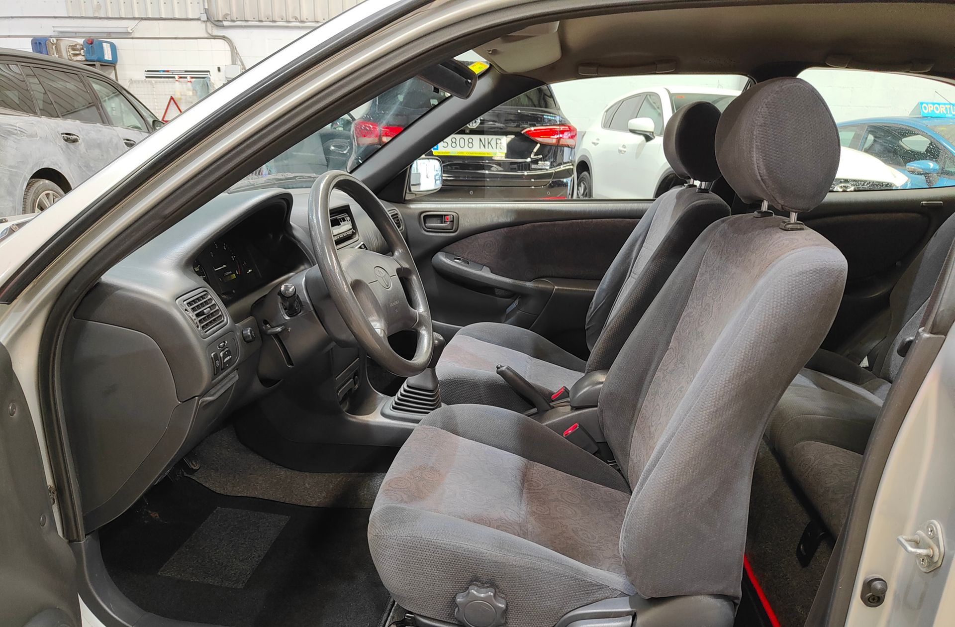 Toyota Corolla 2.0D Linea Terra AC Coupe - foto 8