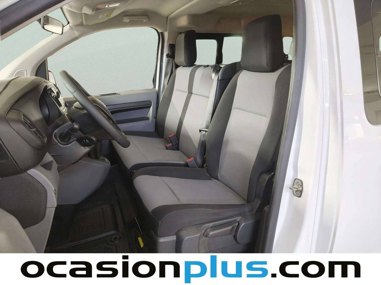 Foto asientos delanteros Toyota Proace Toyota Proace Furgon 1.5 D Business (120 CV)