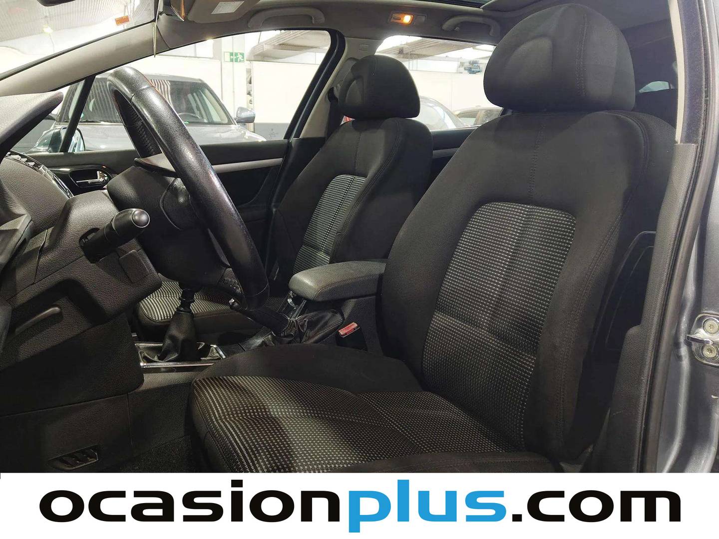 Foto asientos delanteros Peugeot 407 SW Peugeot 407 SW 2.0 HDI Sport (136 CV)
