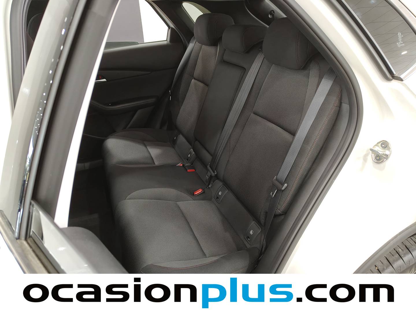 Foto asientos traseros Mazda CX-30 Mazda CX-30 2.0 e-SKYACTIV-X Homura 2WD (186 CV)