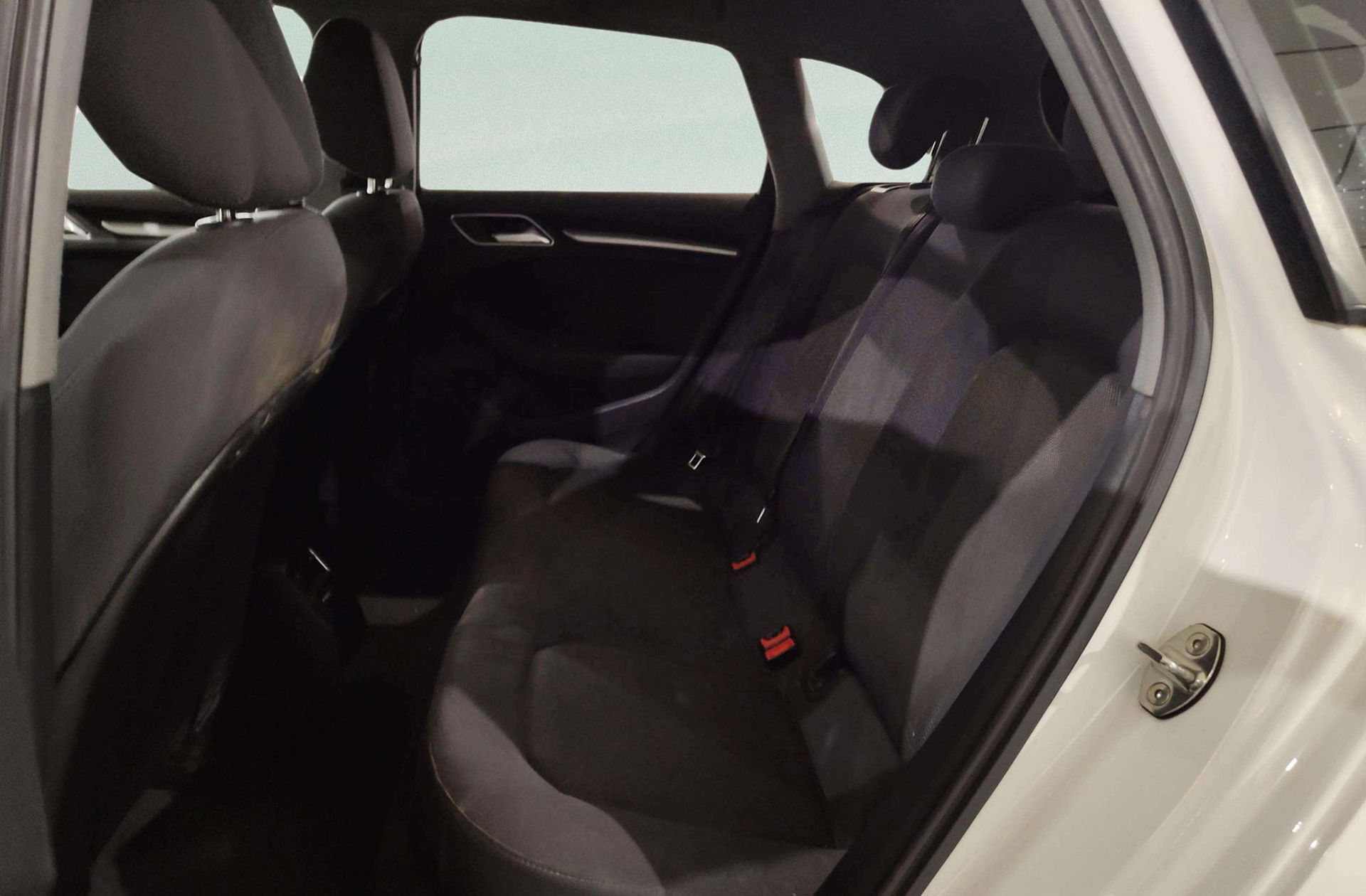 Audi A3 Sportback 1.6 TDI - foto 8