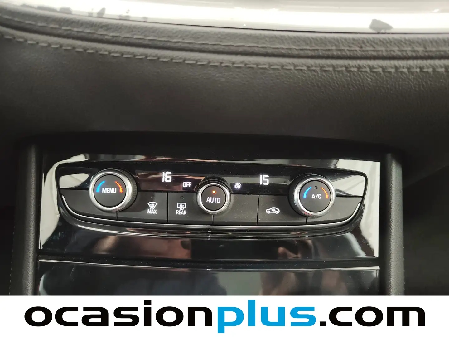 Foto Opel Grandland X Opel Grandland X 1.6 CDTi Selective (120 CV)