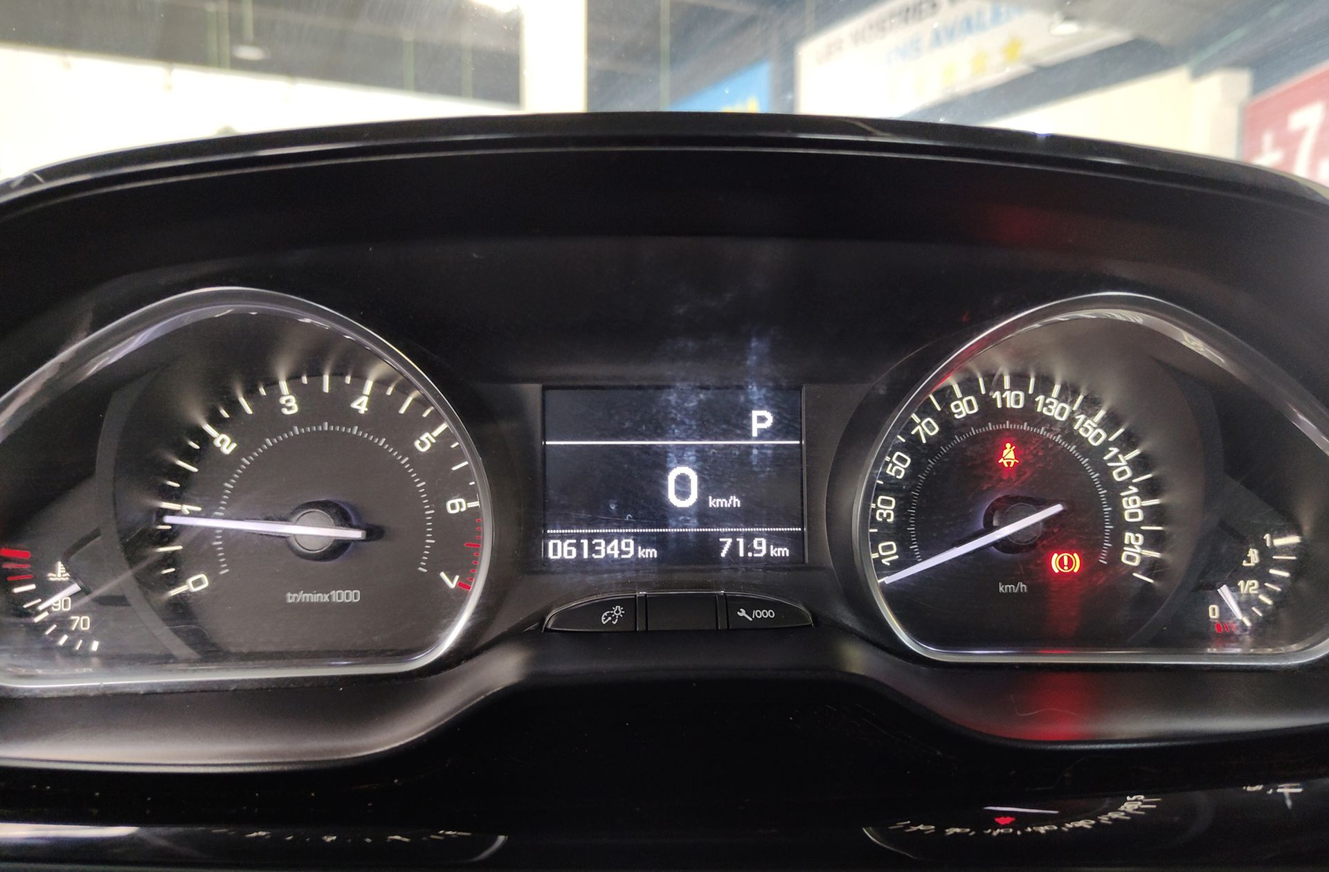 Peugeot 208 1.2 PureTech Allure EAT6 - foto 22