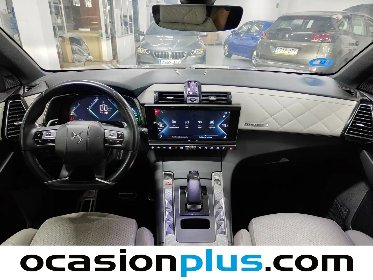 Foto DS DS 7 Crossback DS DS7 Crossback E-Tense 300 Ligne Noire 4WD Auto (300 CV)