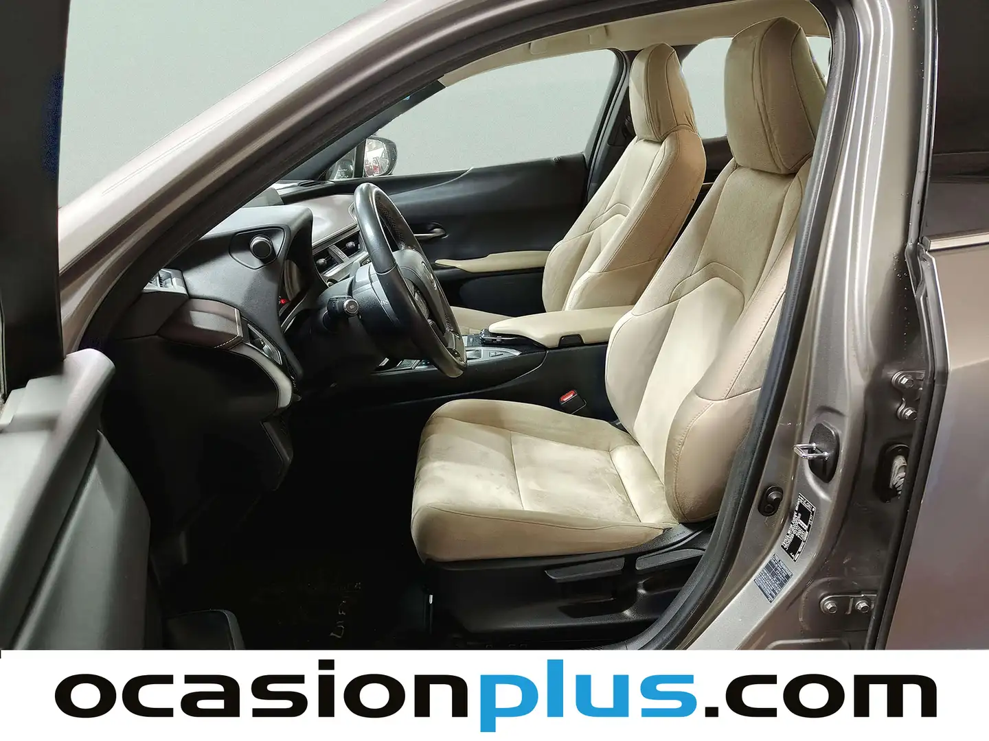 Foto Lexus UX Lexus UX 250h Business Navigation 2WD (184 CV)