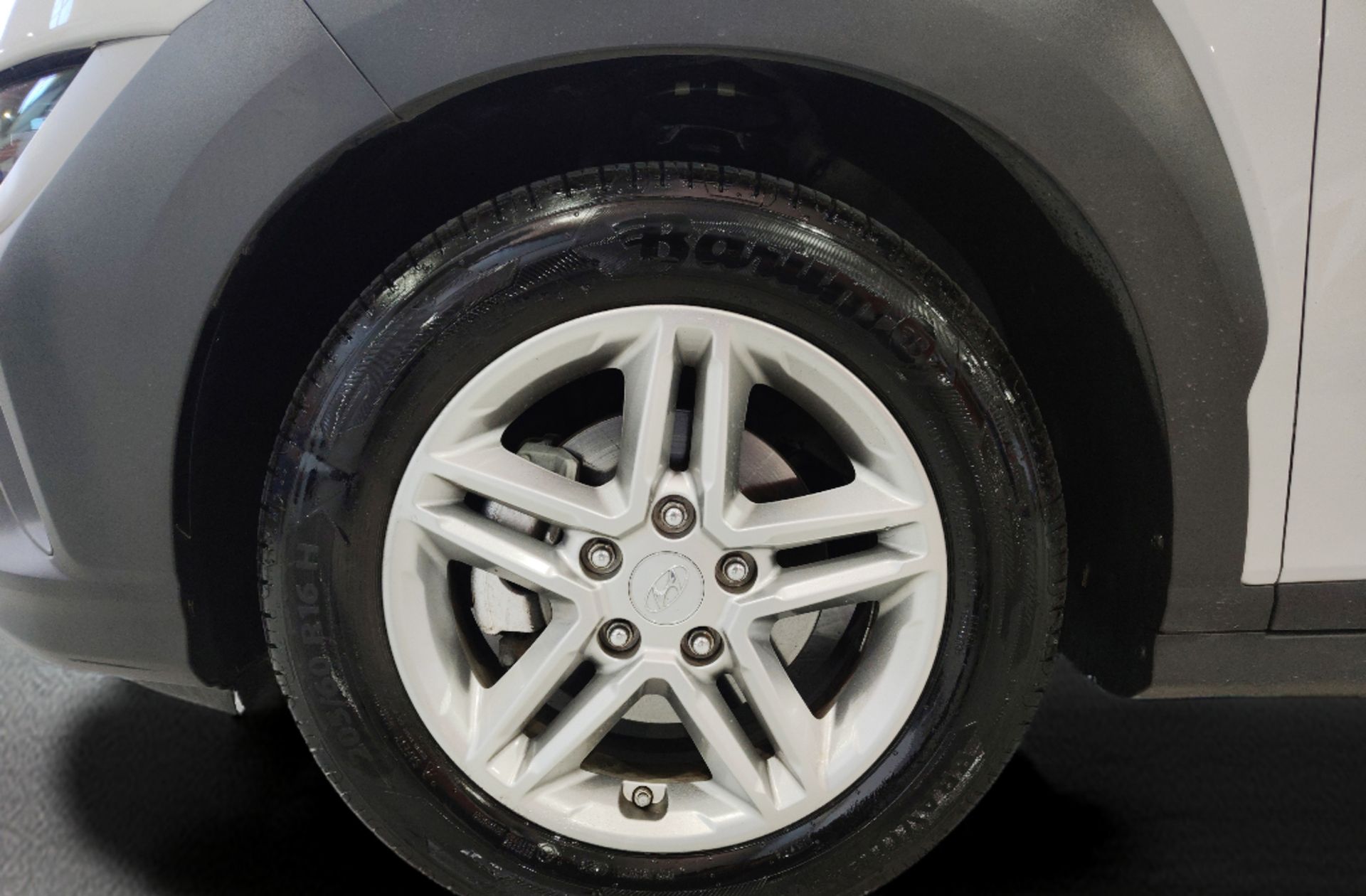 Hyundai Kona 1.0 T-GDi 48V Maxx 4x2 - foto 35