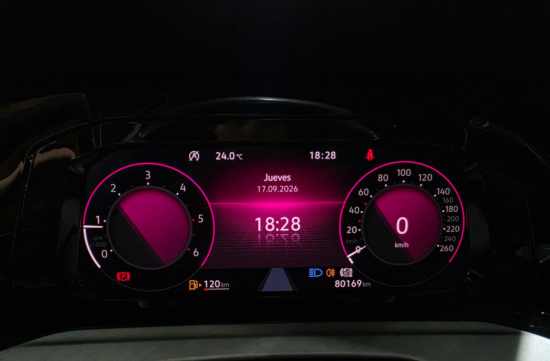 Volkswagen Golf Life 2.0 TDI - foto 24
