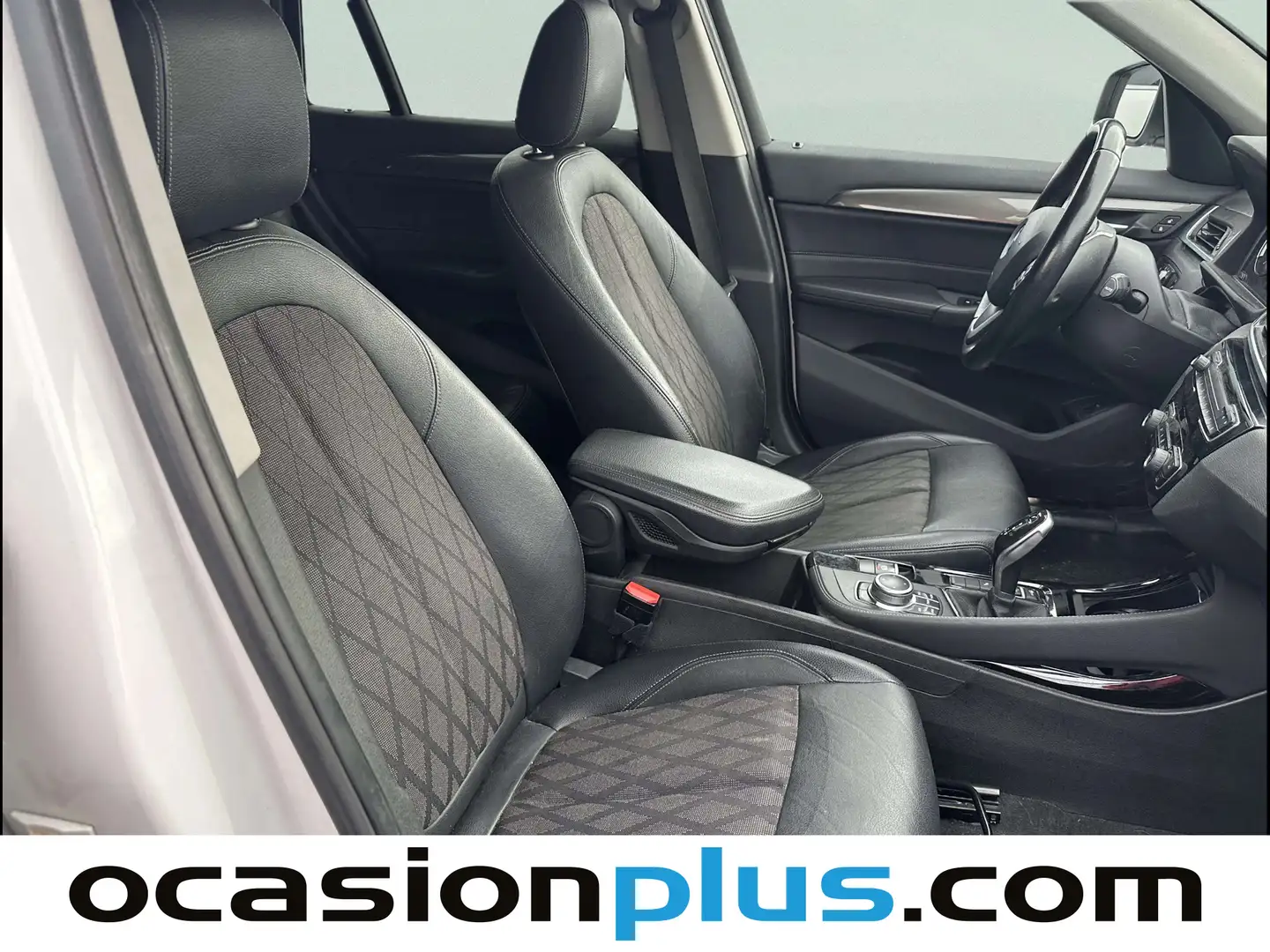 Foto BMW X1 BMW X1 sDrive18i (140 CV)