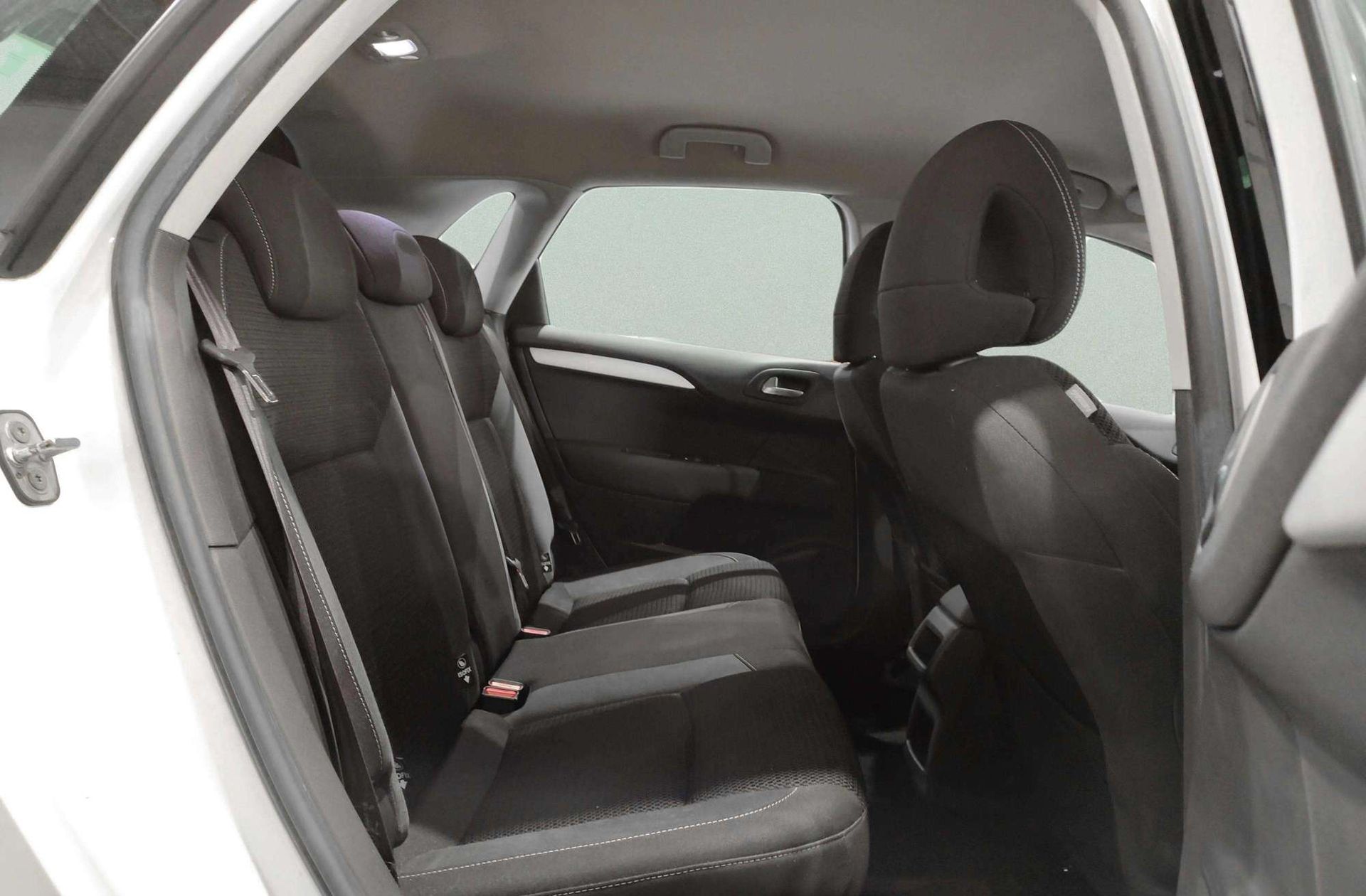 Citroën C4 1.6 e-HDI Collection - foto 13