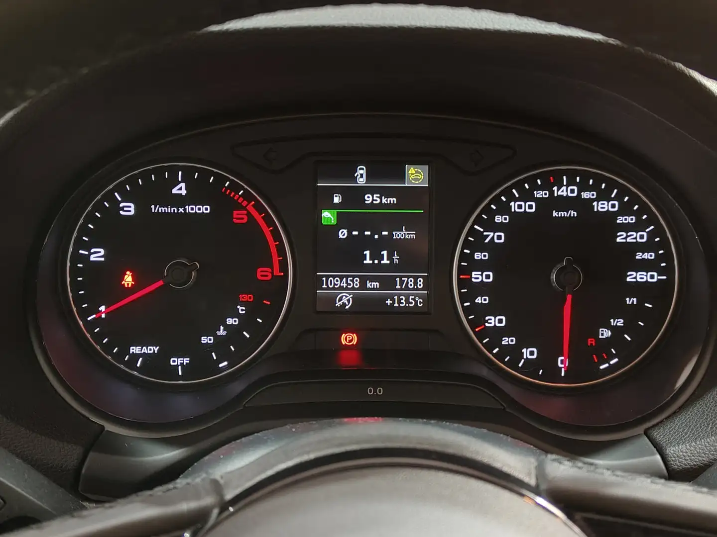 Foto Audi Q2 Audi Q2 Advanced 30 TDI 85 kW (116 CV)