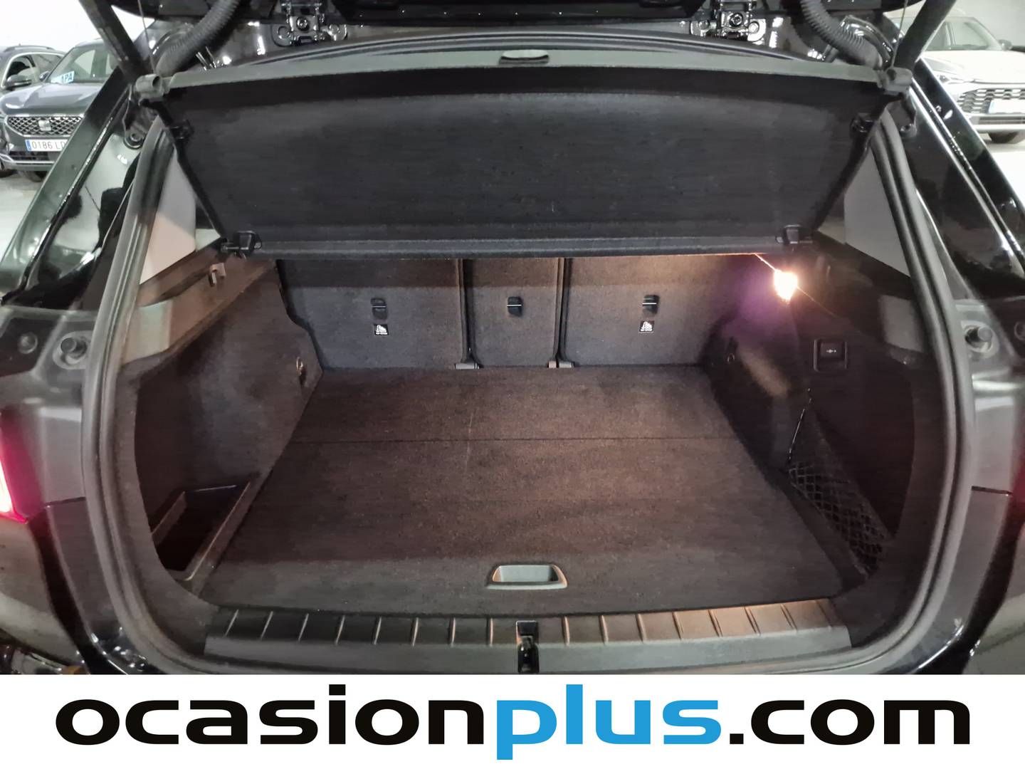 Fotos maletero BMW X1 BMW X1 sDrive18i (140 CV)