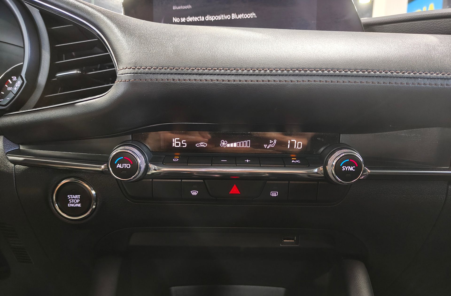 Mazda Mazda3 2.0 e-SKYACTIV-G Zenith - foto 28