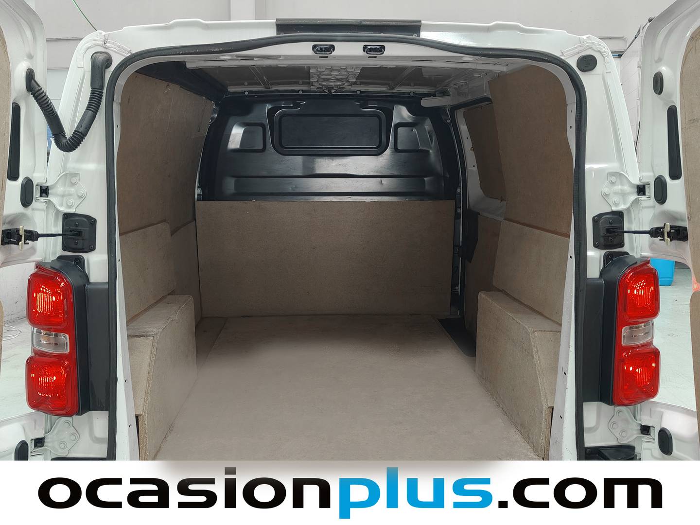 Foto asientos traseros Toyota Proace Toyota Proace 1.5D GX L1 (120 CV)