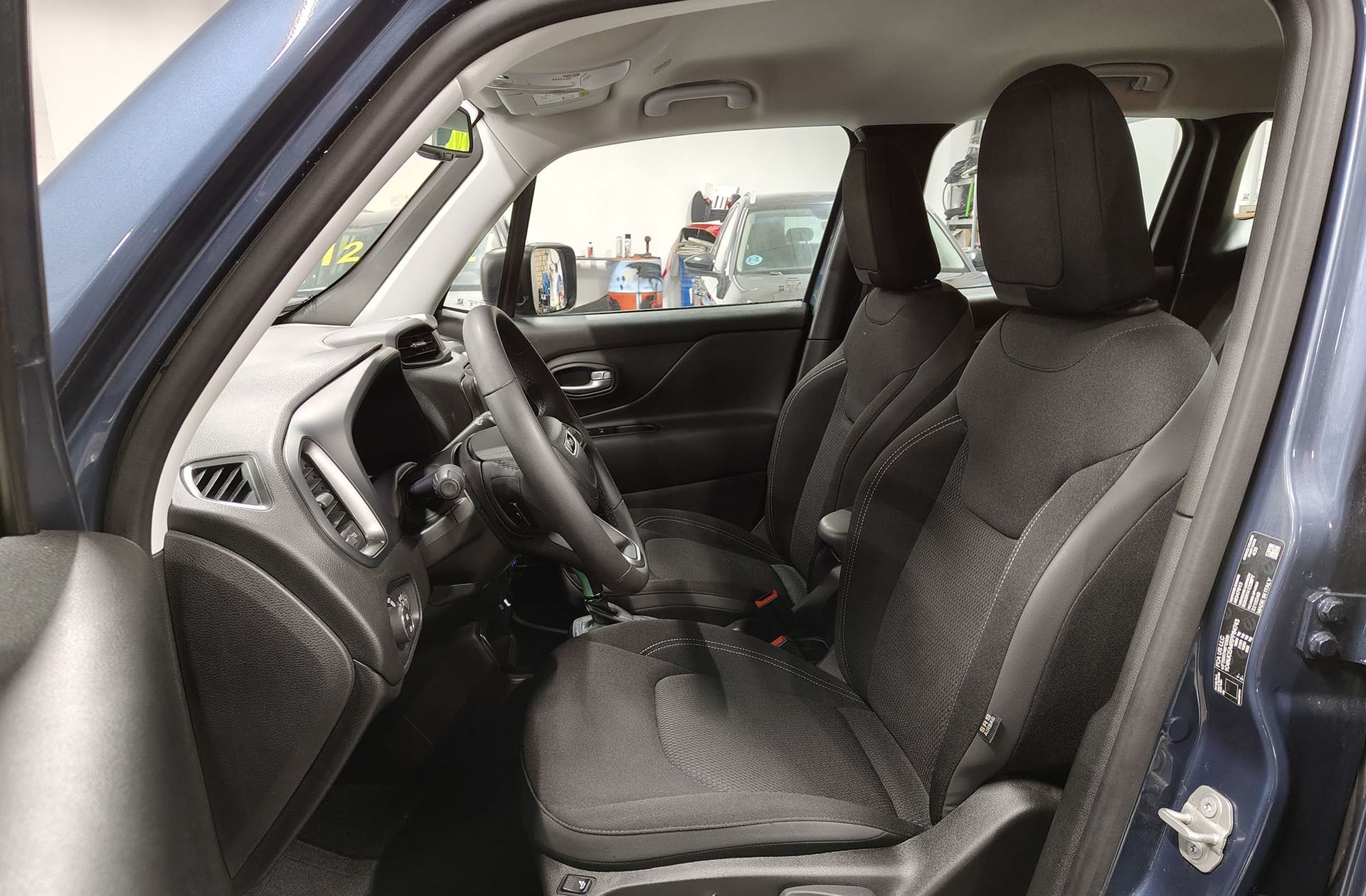 Jeep Renegade eHybrid 1.5 Limited ATX - foto 13