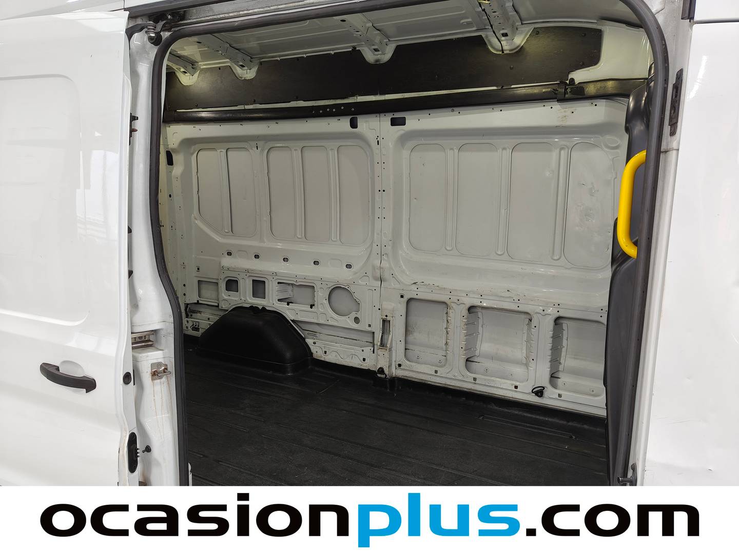 Fotos maletero Ford Transit Ford Transit Furgon 350 L3H2 Trend Delantera (130 CV)