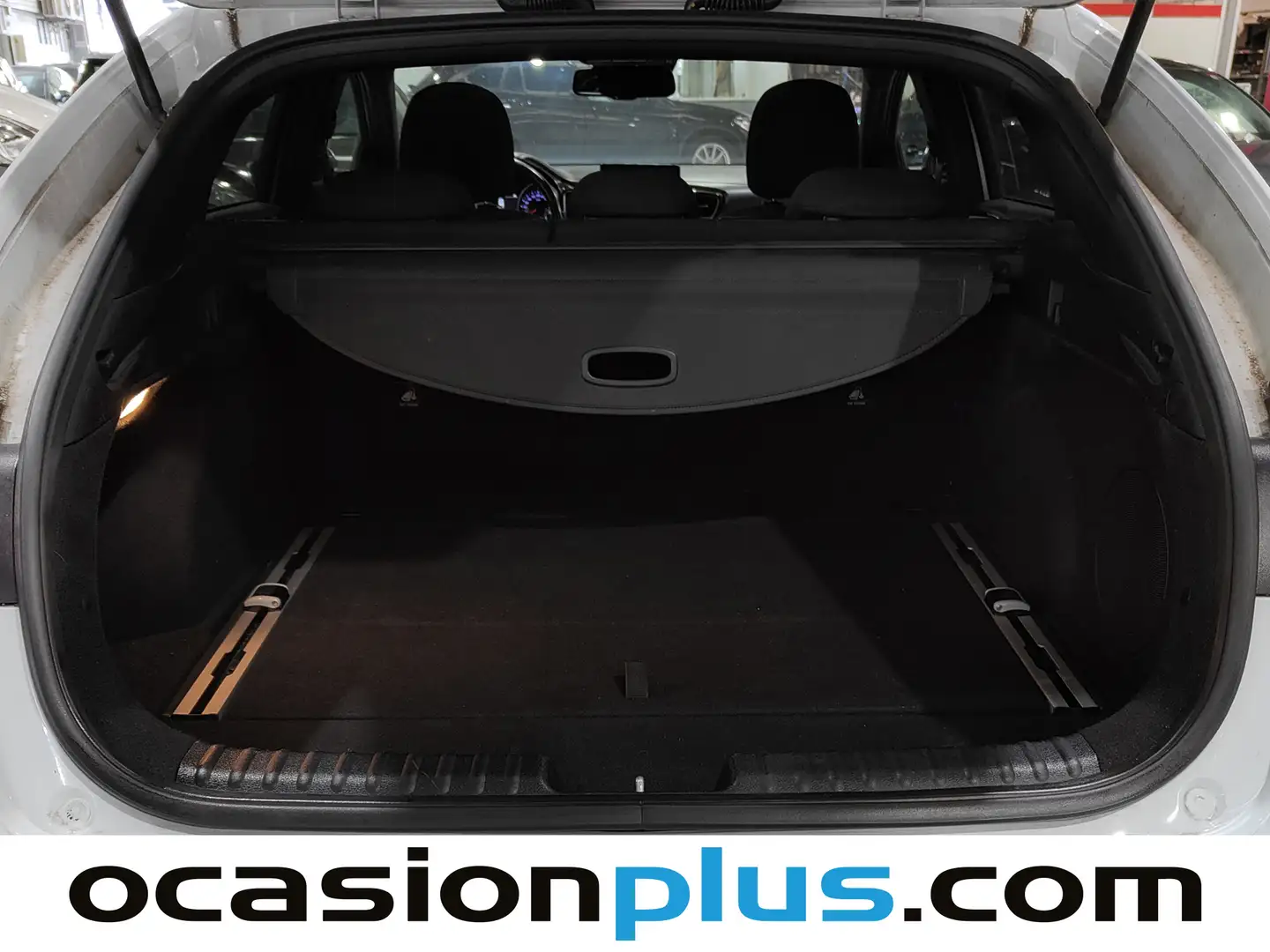 Foto KIA ProCeed Kia ProCeed 1.0 T-GDi GT Line (120 CV)