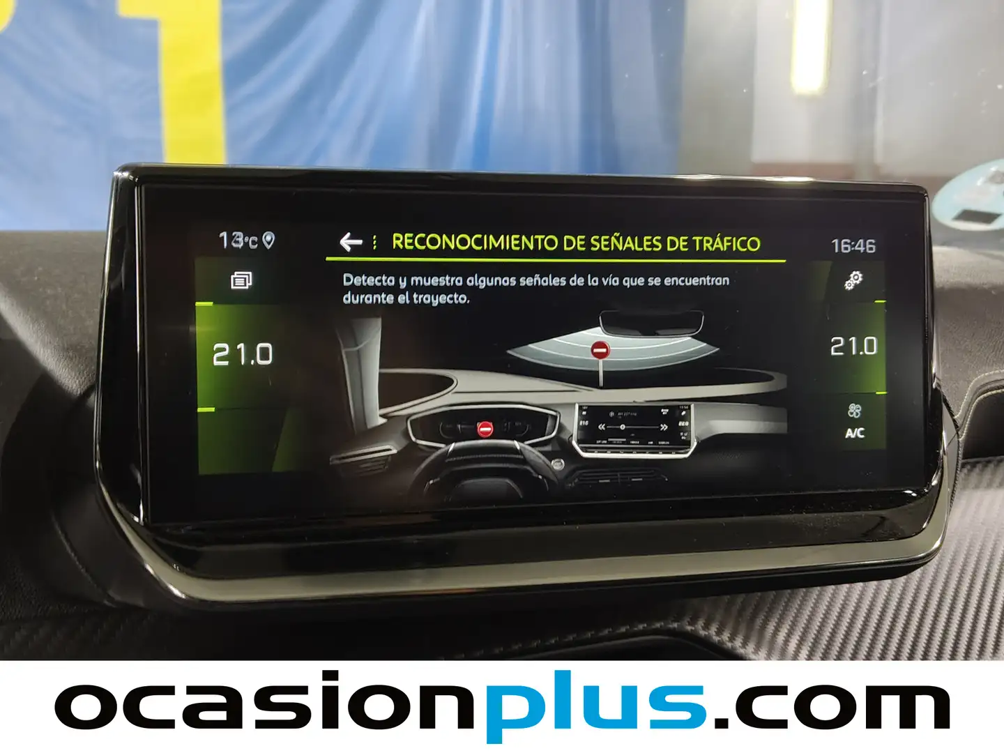 Foto Peugeot 208 Peugeot 208 BlueHDi 100 GT (100 CV)