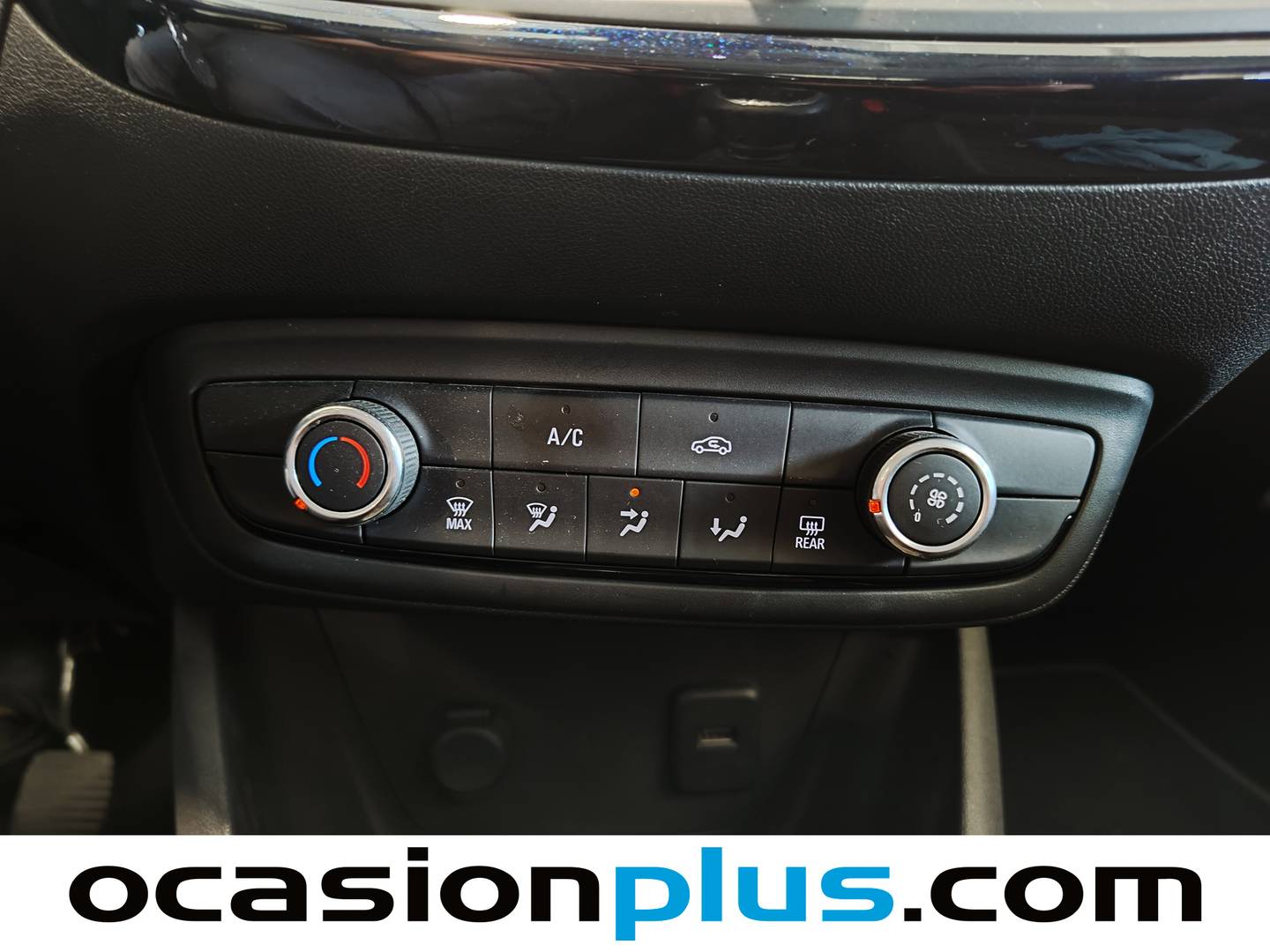 Extras del Opel Crossland X Opel Crossland X 1.2 S&S Design Line 120 Aniversario (110 CV)