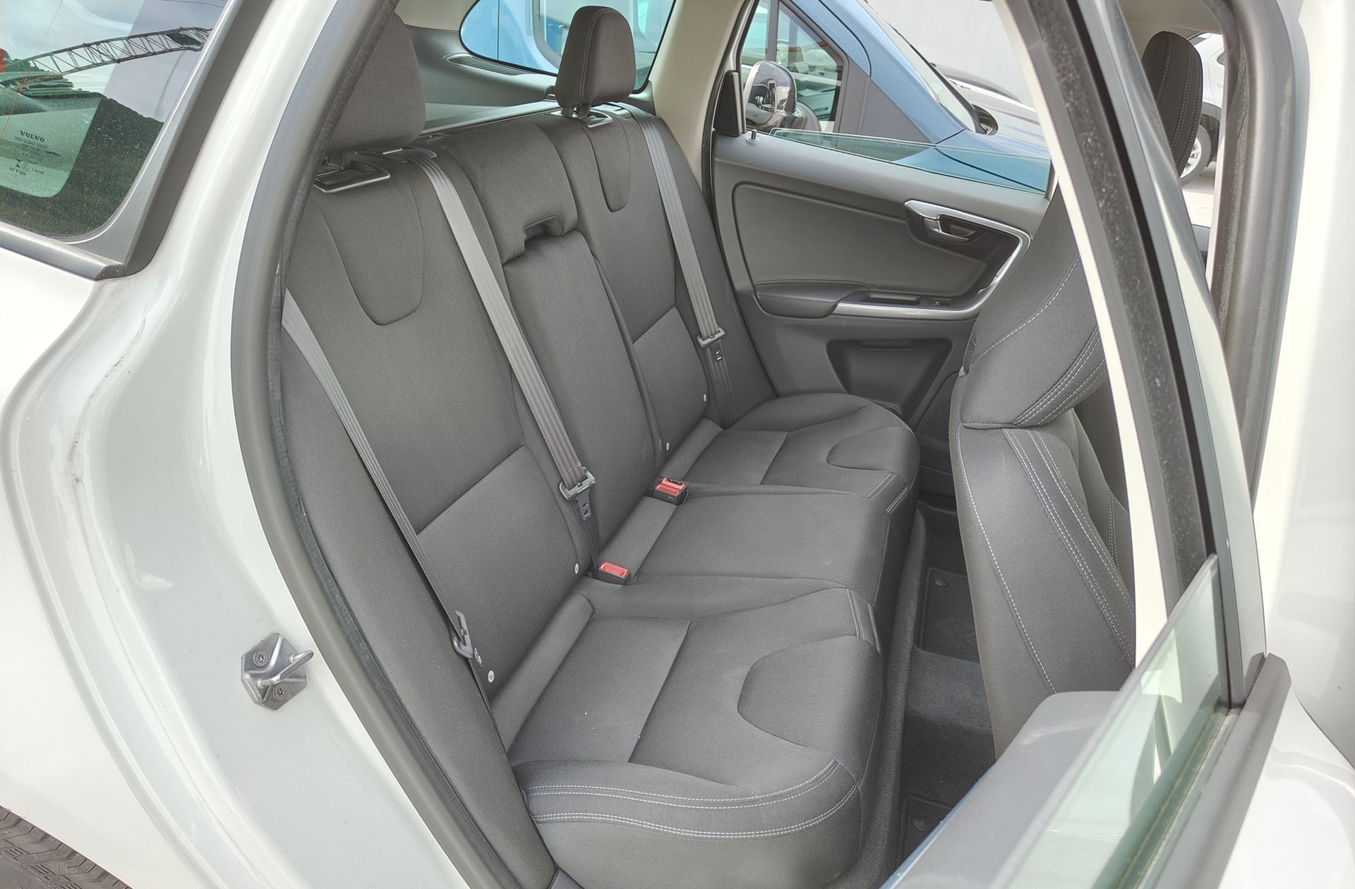 Volvo XC60 D3 Kinetic - foto 15