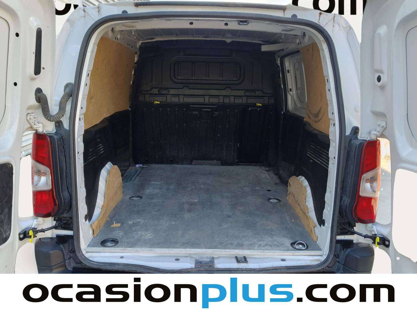 Foto asientos traseros Opel Combo Opel Combo Cargo Cargo 1.5 Diesel L 1000kg (102 CV)