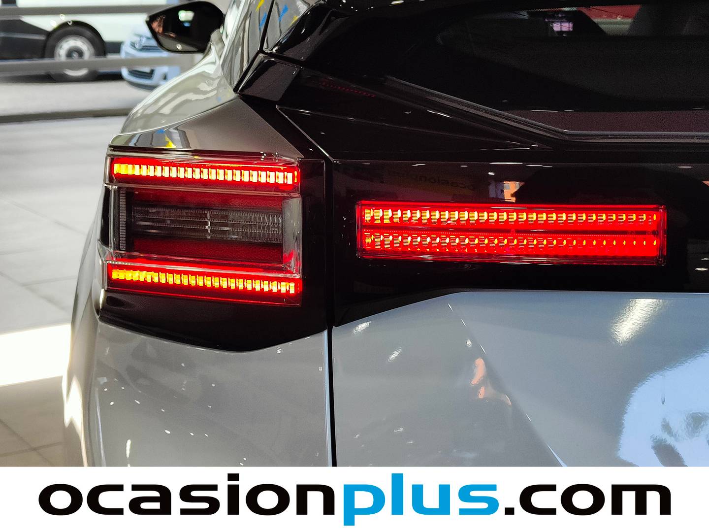 Citroën C4 Citroën C4 Hybrid 145 Business Edition e-DCS6 (145 CV) km 0