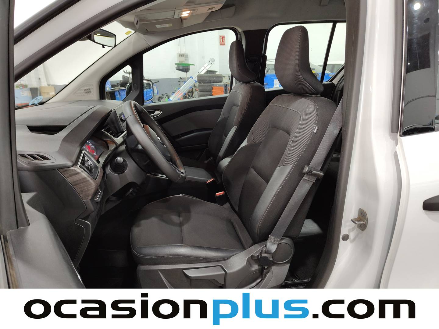 Foto asientos delanteros Renault Kangoo Combi Renault Kangoo Combi Combi Life Edition One 1.5 Blue dCi (75 CV)